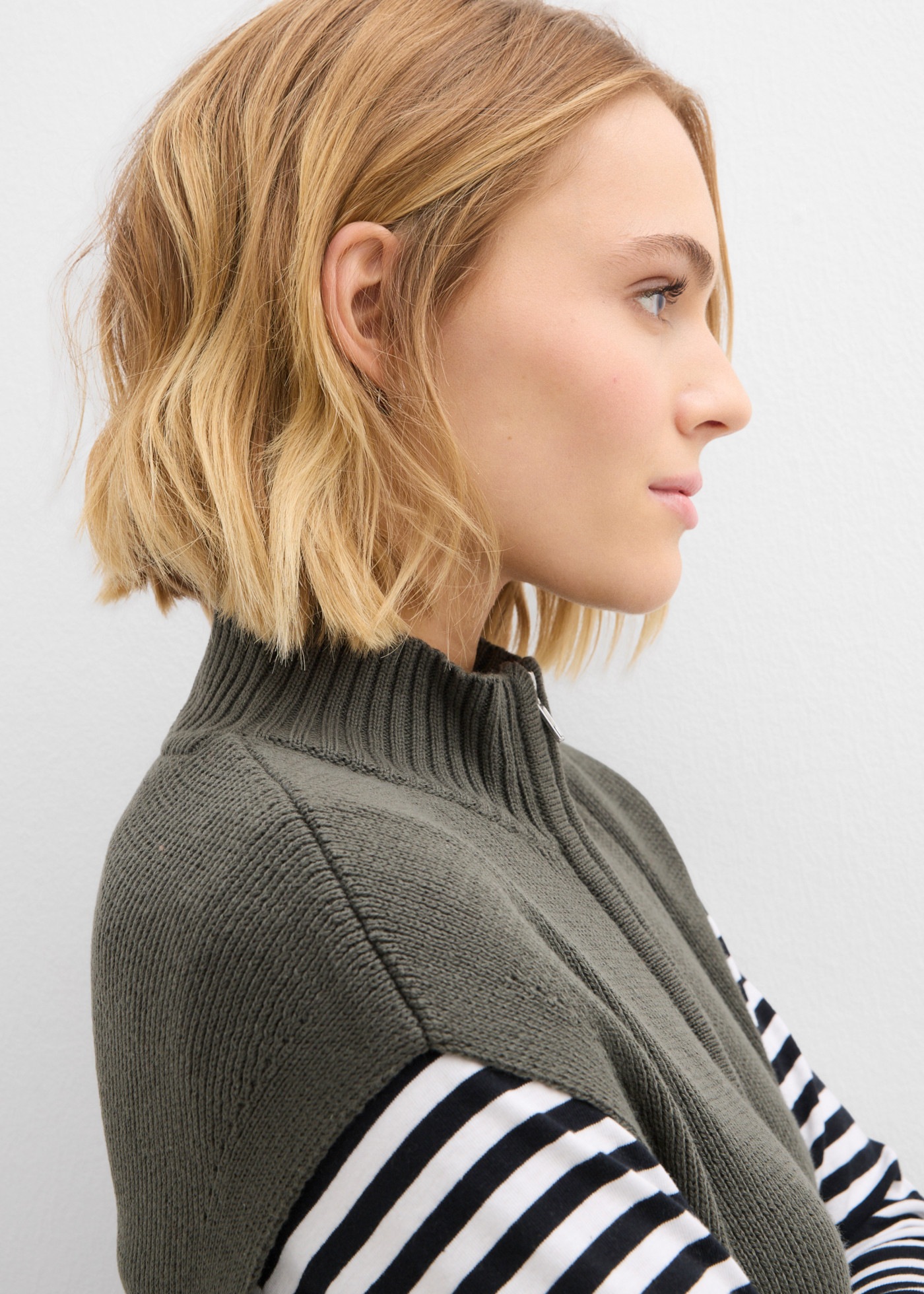 bonprix Strickweste mit Zip-Detail, Oversize-Passform, aus Baumwolle und Polyacryl
