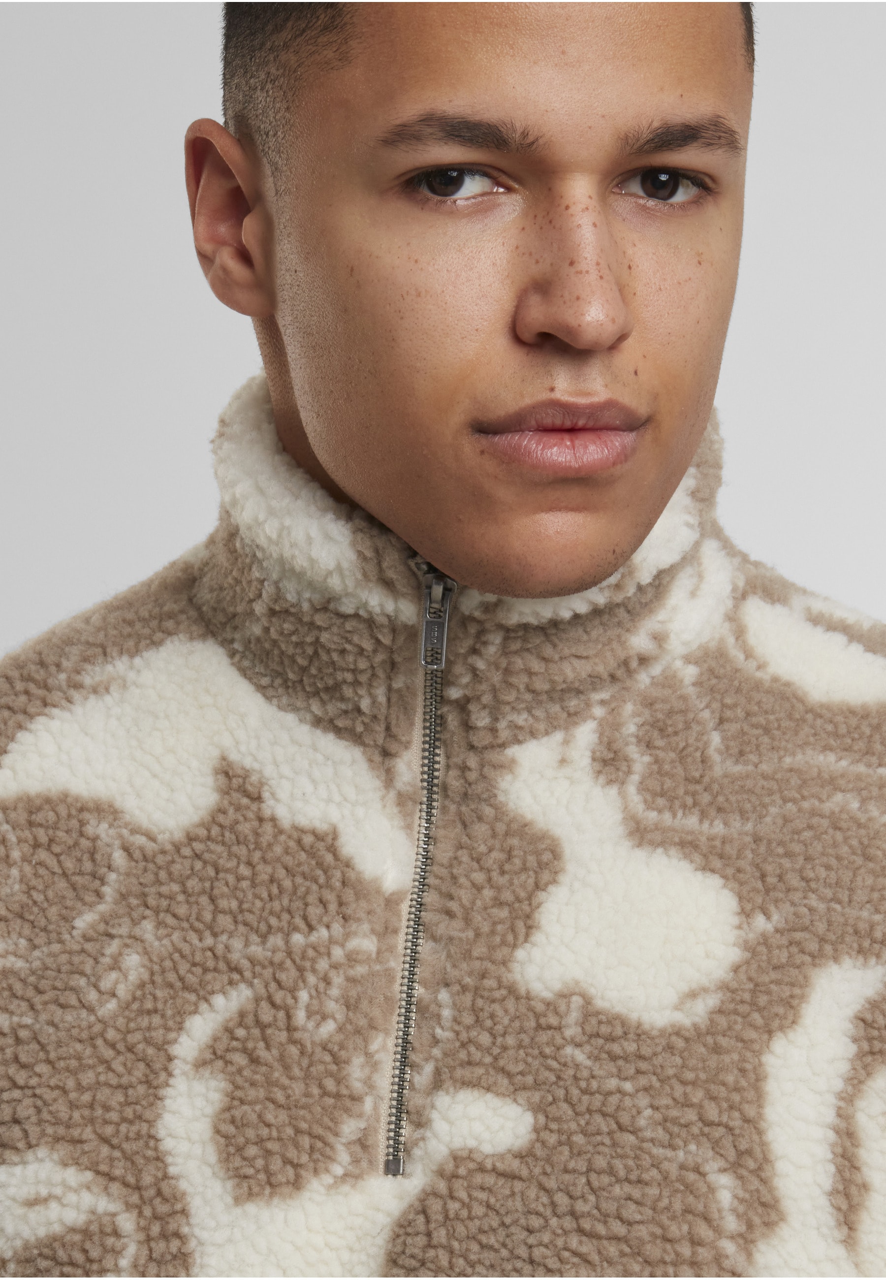 URBAN CLASSICS Sweater »Urban Classics Oversized Pattern Teddy Troyer«, 1 Stk.
