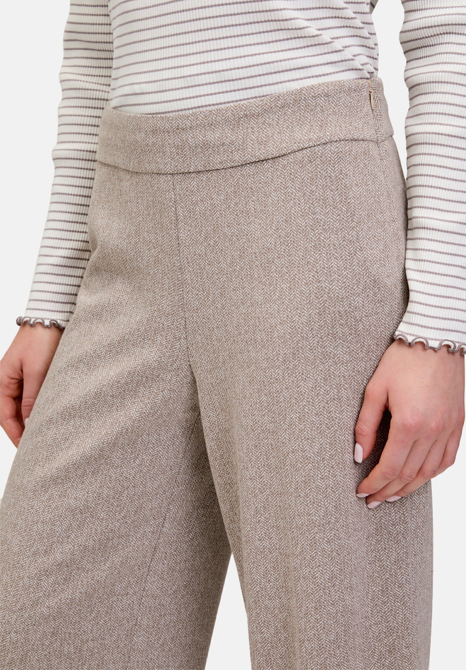 Cartoon Culotte »Damen mit Bügelfalte«