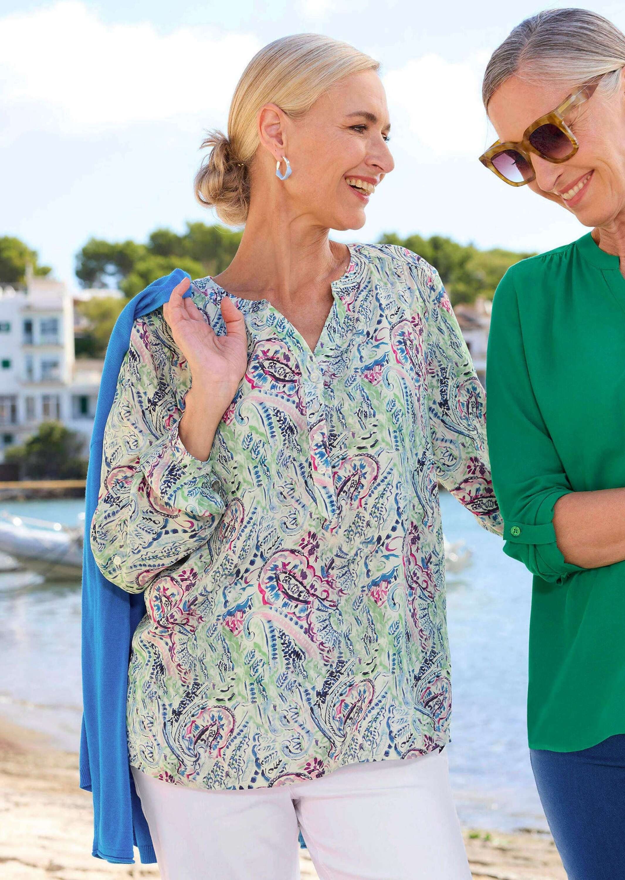 Goldner Kurzgröße Floral Print Pullover Blouse Light Blue 23 3