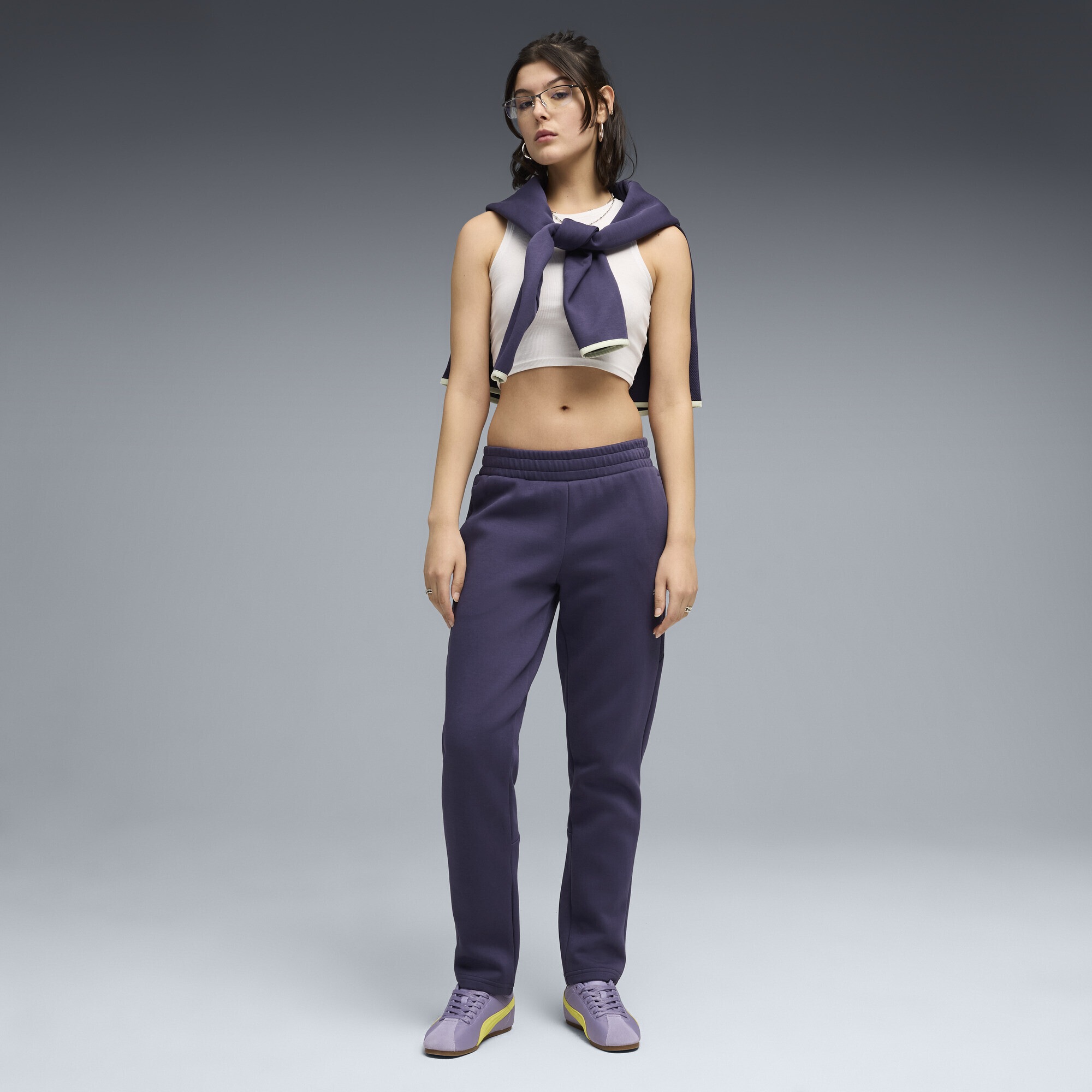 Sporthose PUMA "Evostripe Jogginghose Damen", Damen, Gr. M, Normalgrößen, deep plum lila, Obermaterial: 77% Baumwolle, 23% Polyester; Taschenfutter: 100% Baumwolle; Seitenpartie: 19% Polyester, 81% Baumwolle, unifarben, regular fit, Hosen Sporthose 3