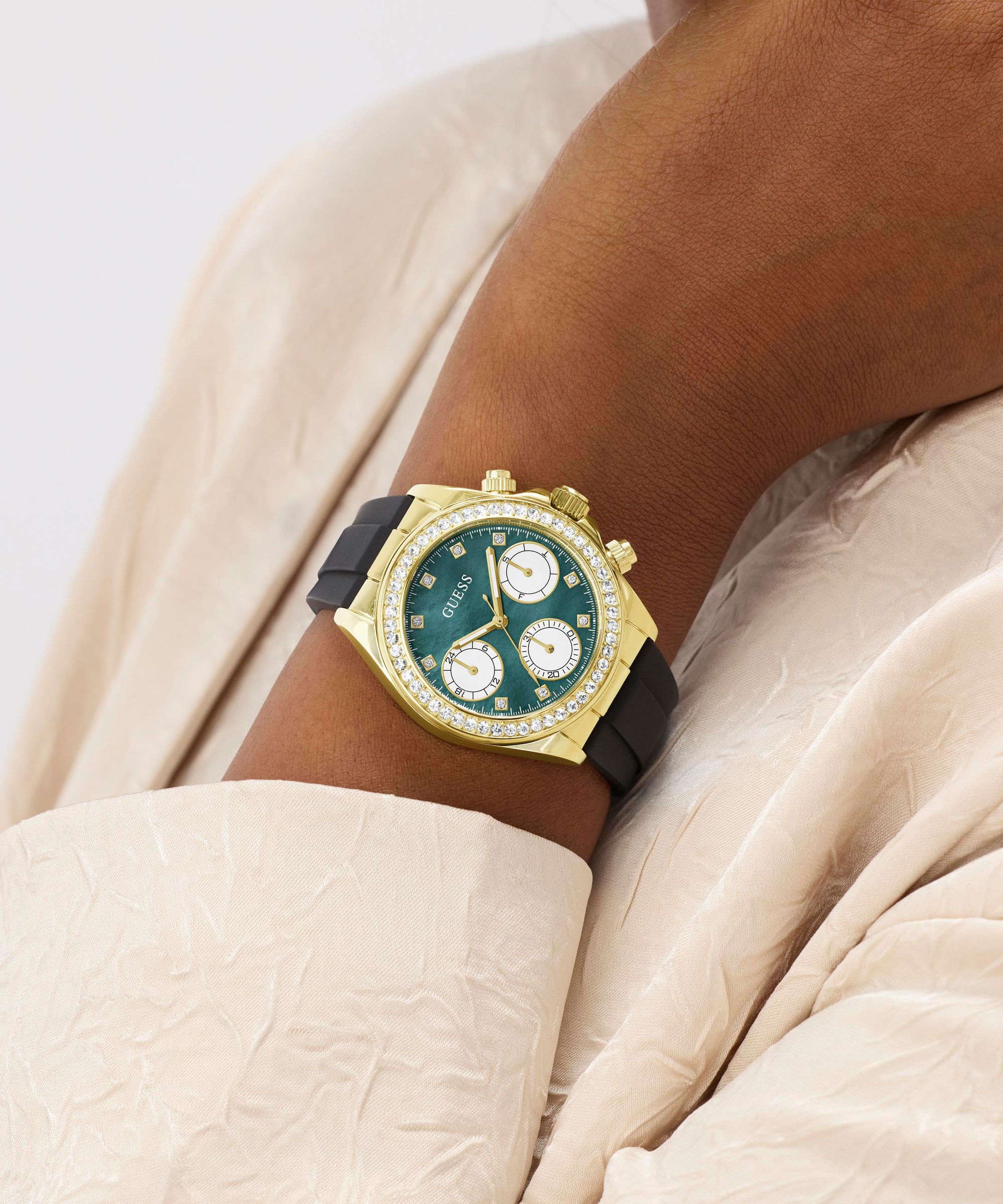 Guess Multifunktionsuhr »VICTORIA« Quarzuhr, Armbanduhr, Damenuhr, Silikonarmband, analog, Wochentag, Tag