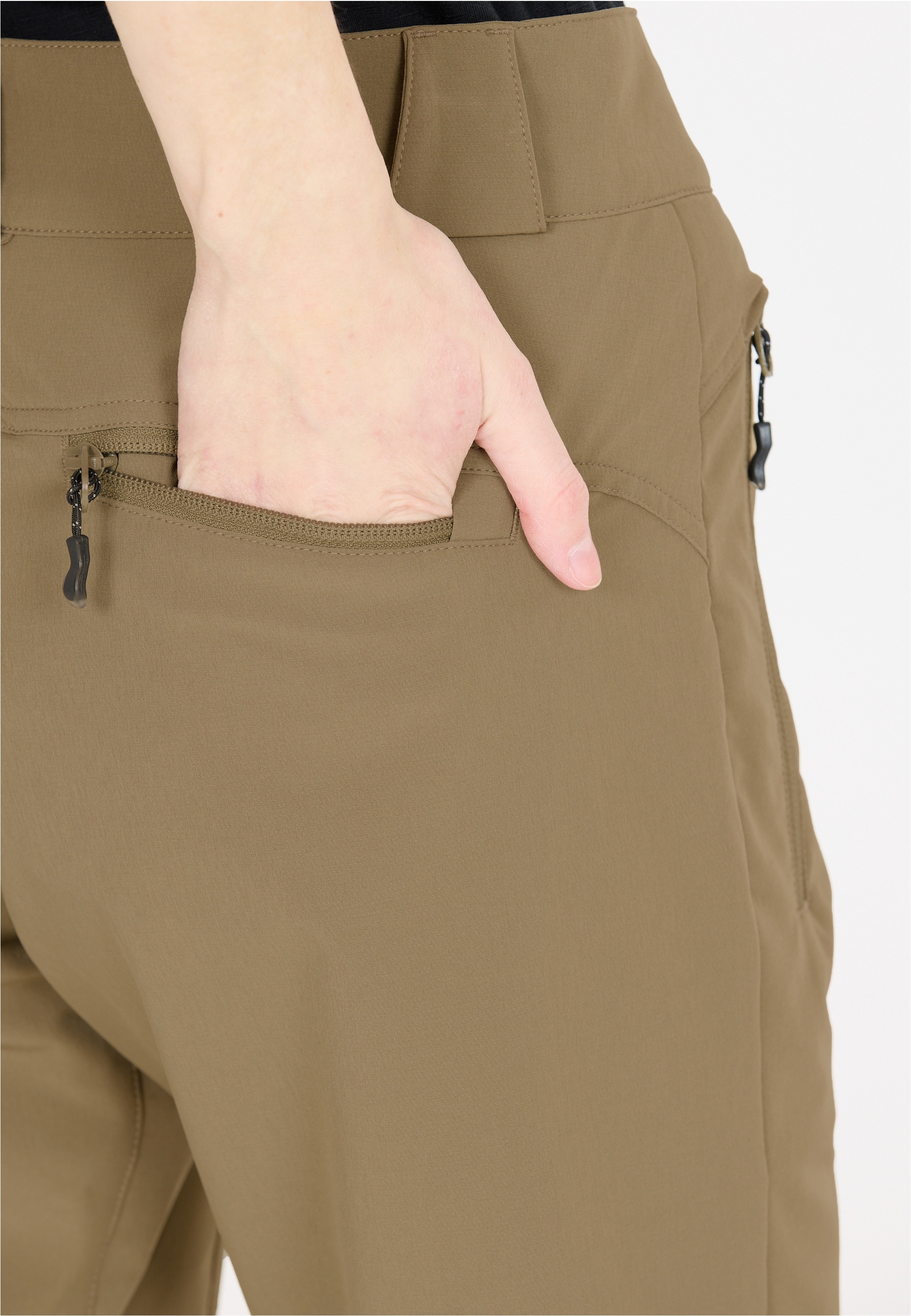 WHISTLER Shorts »Gerd«, mit atmungsaktivem Design
