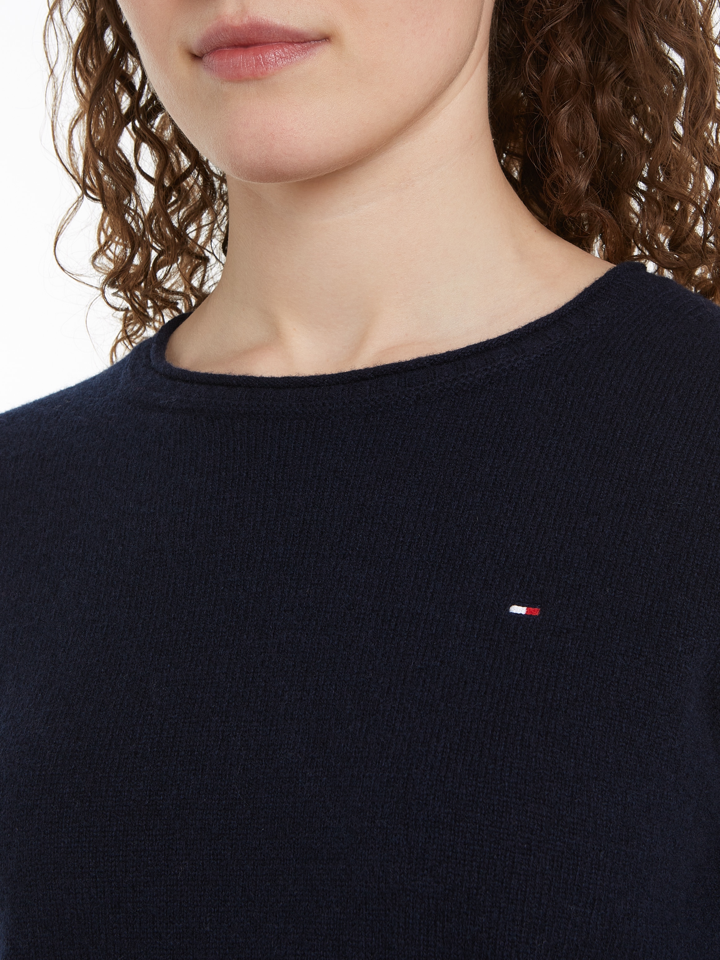 Tommy Hilfiger Strickpullover »SOFT WOOL C-NK SWEATER«, mit Logostickerei, aus 100% Wolle