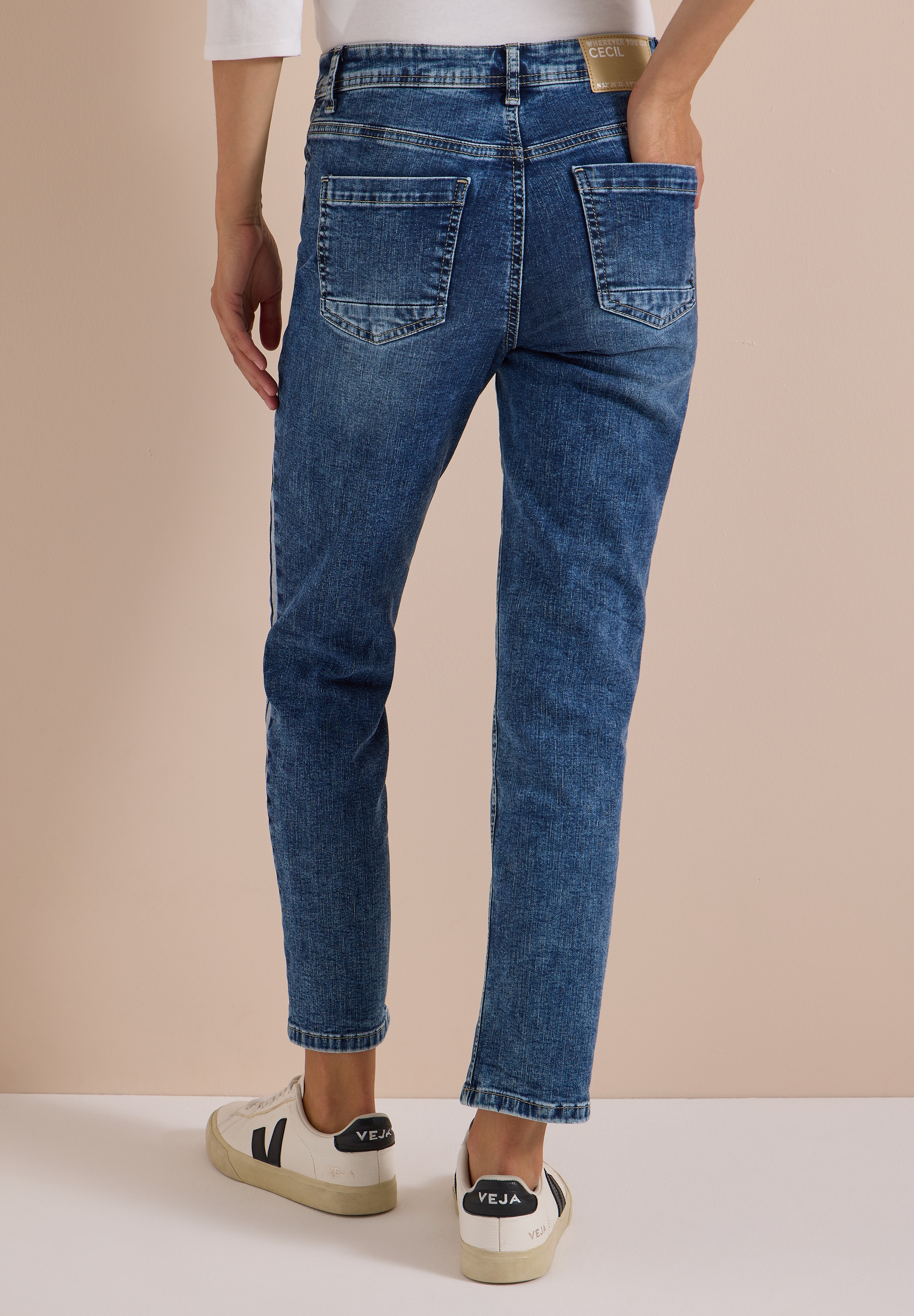 Cecil 5-Pocket-Style