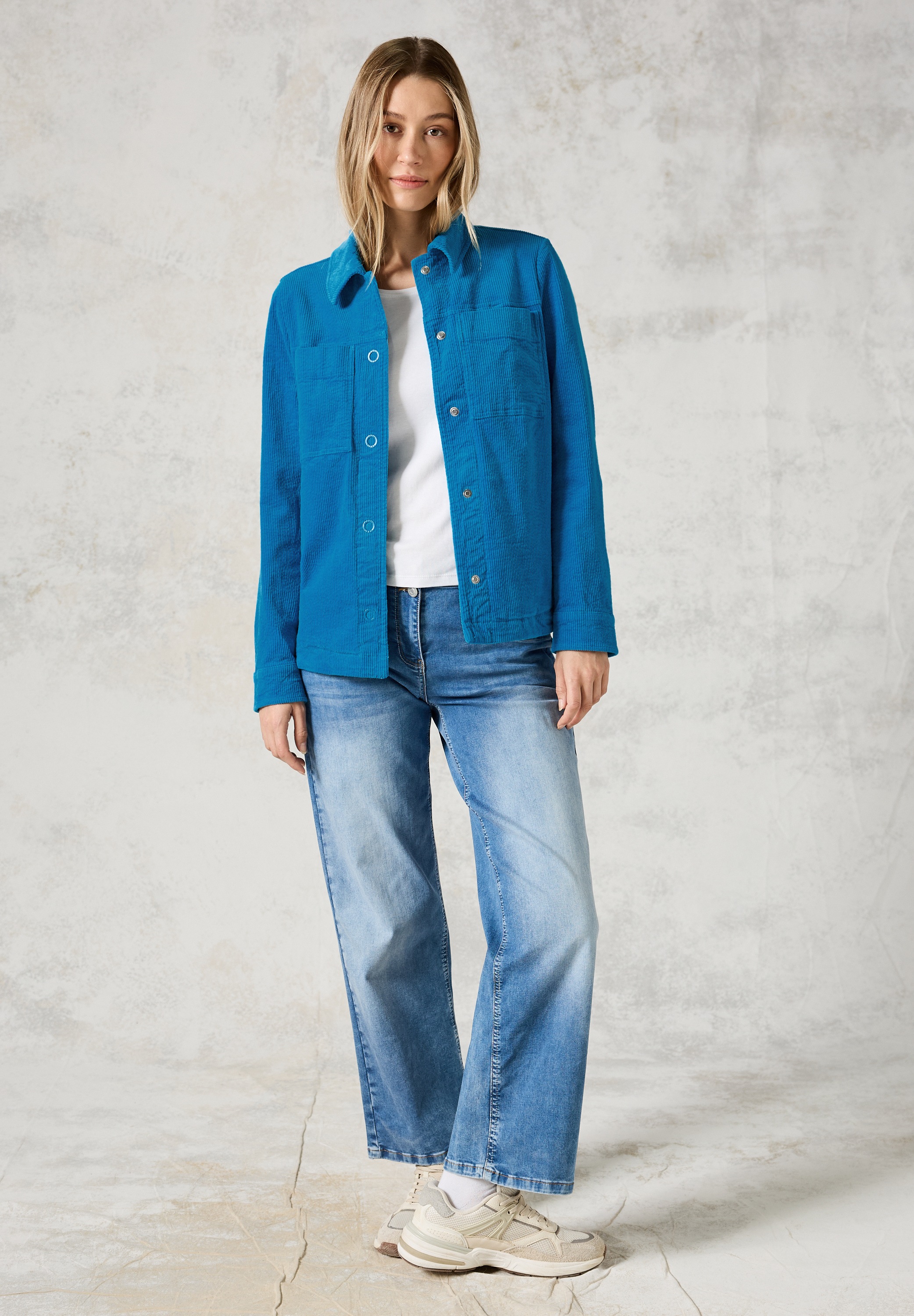 Thumbnail - Cecil Kurzjacke ohne Kapuze mit Knopfleiste