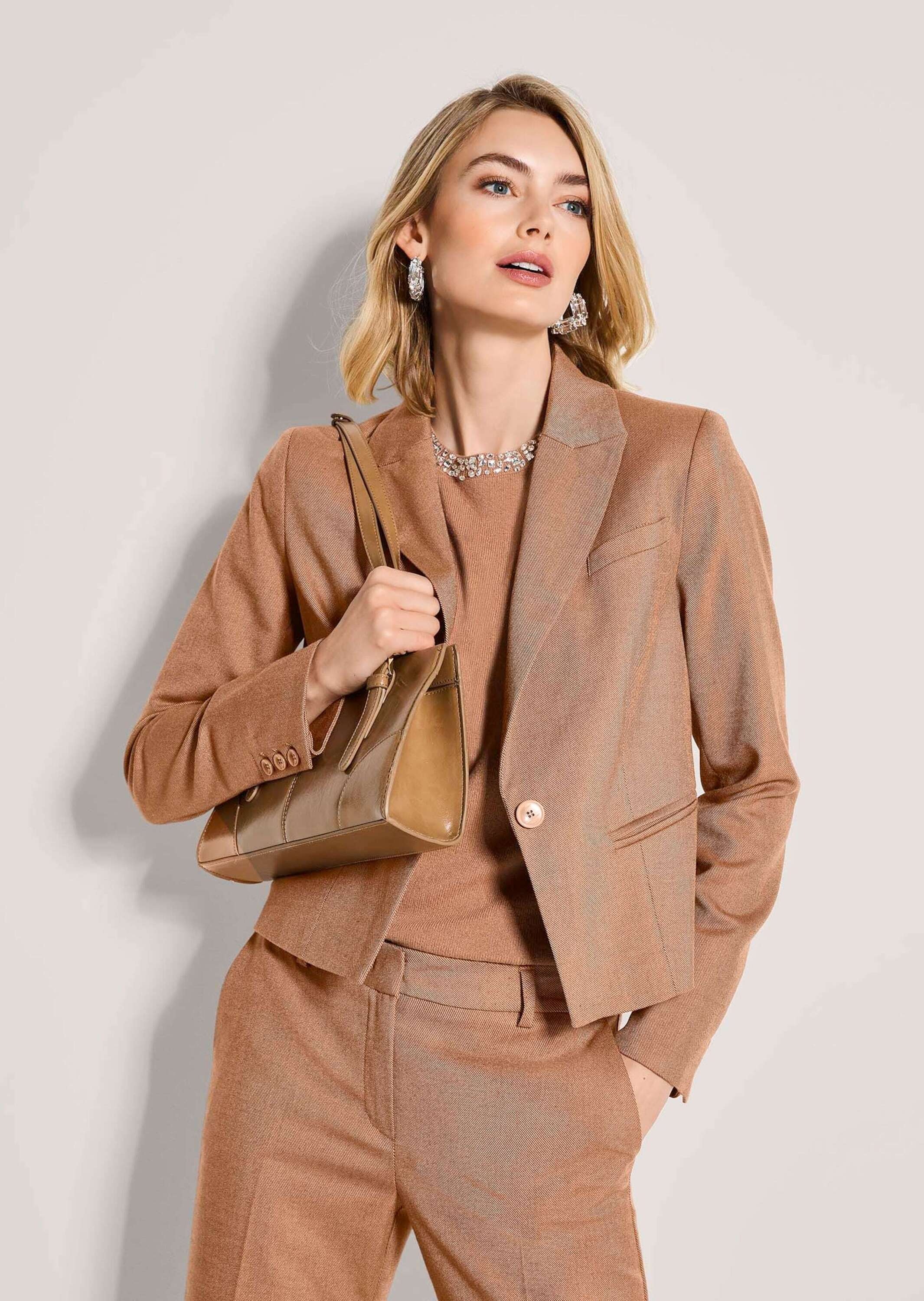 MADELEINE Jackenblazer »Blazer Kurzblazer mit Ein-Knopf-Verschluss«