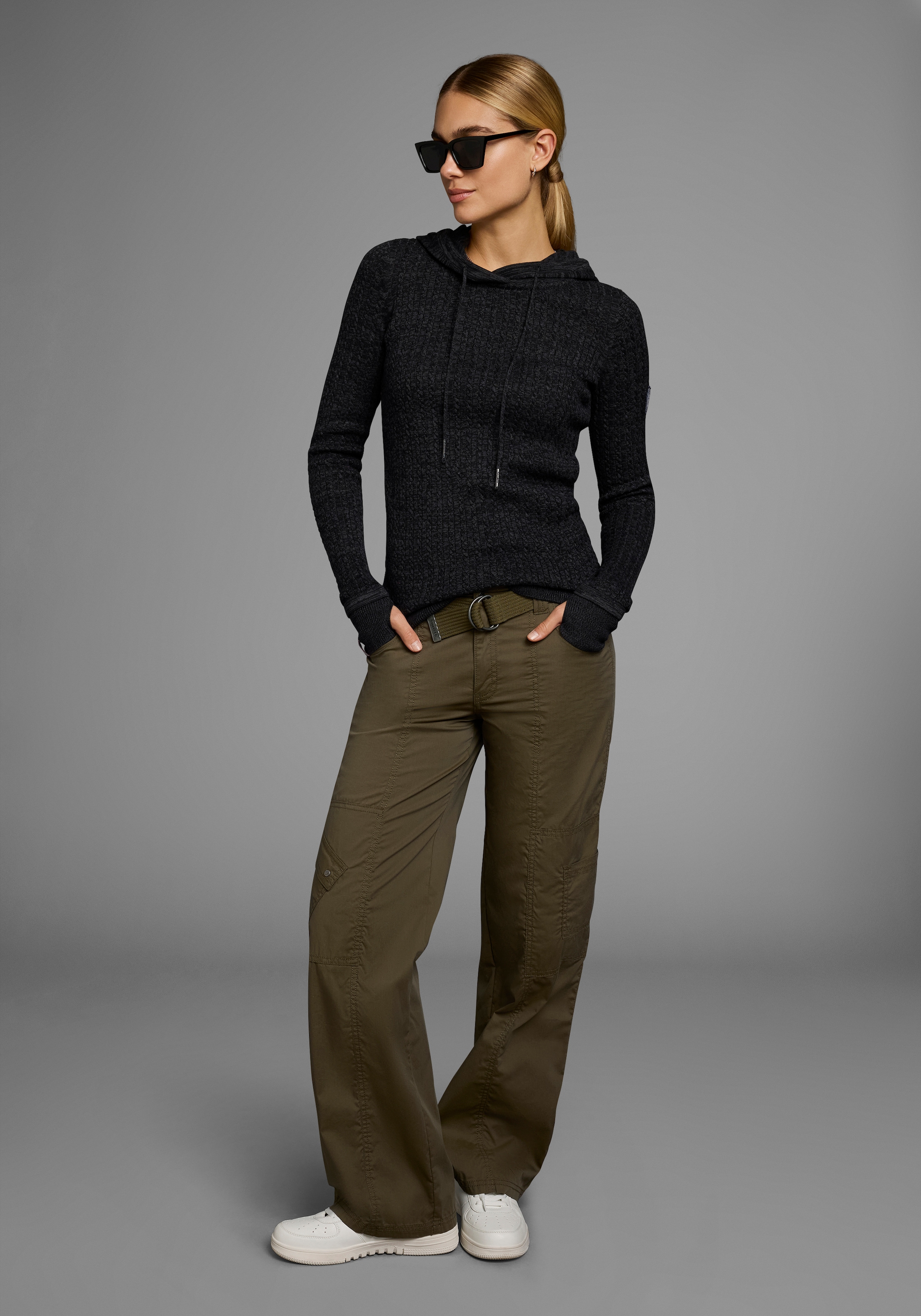 KangaROOS Kapuzenpullover, im feinen Zopf-Strick-Design