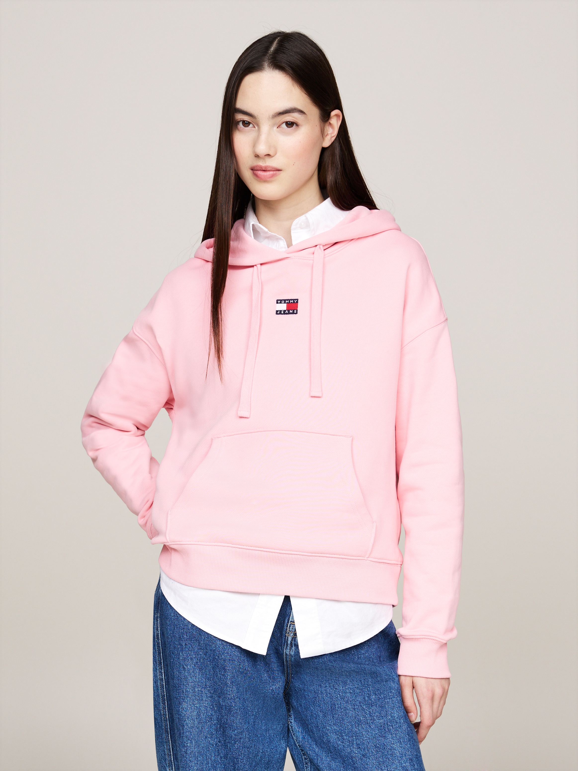 Tommy Jeans Kapuzensweatshirt "TJW BXY BADGE HOODIE", mit Logostickerei günstig online kaufen