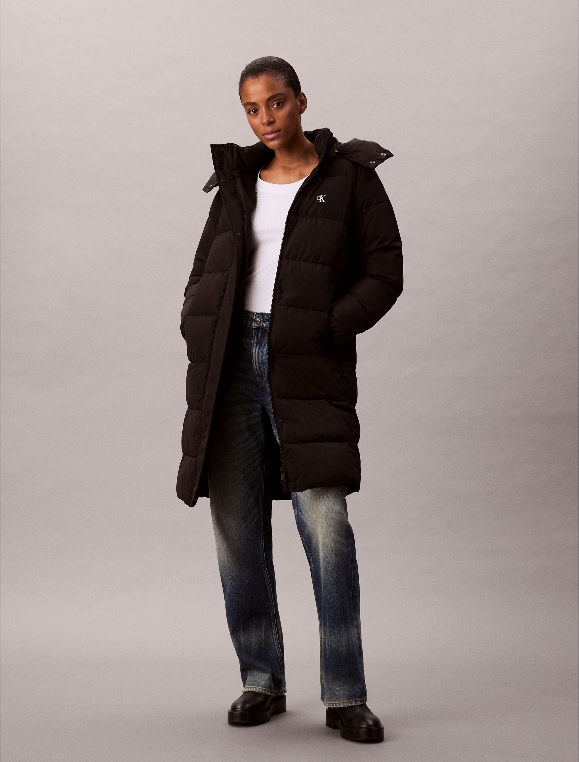 Calvin Klein Jeans Steppmantel, abnehmbare Kapuze, kastige, lange Passform, wattiert