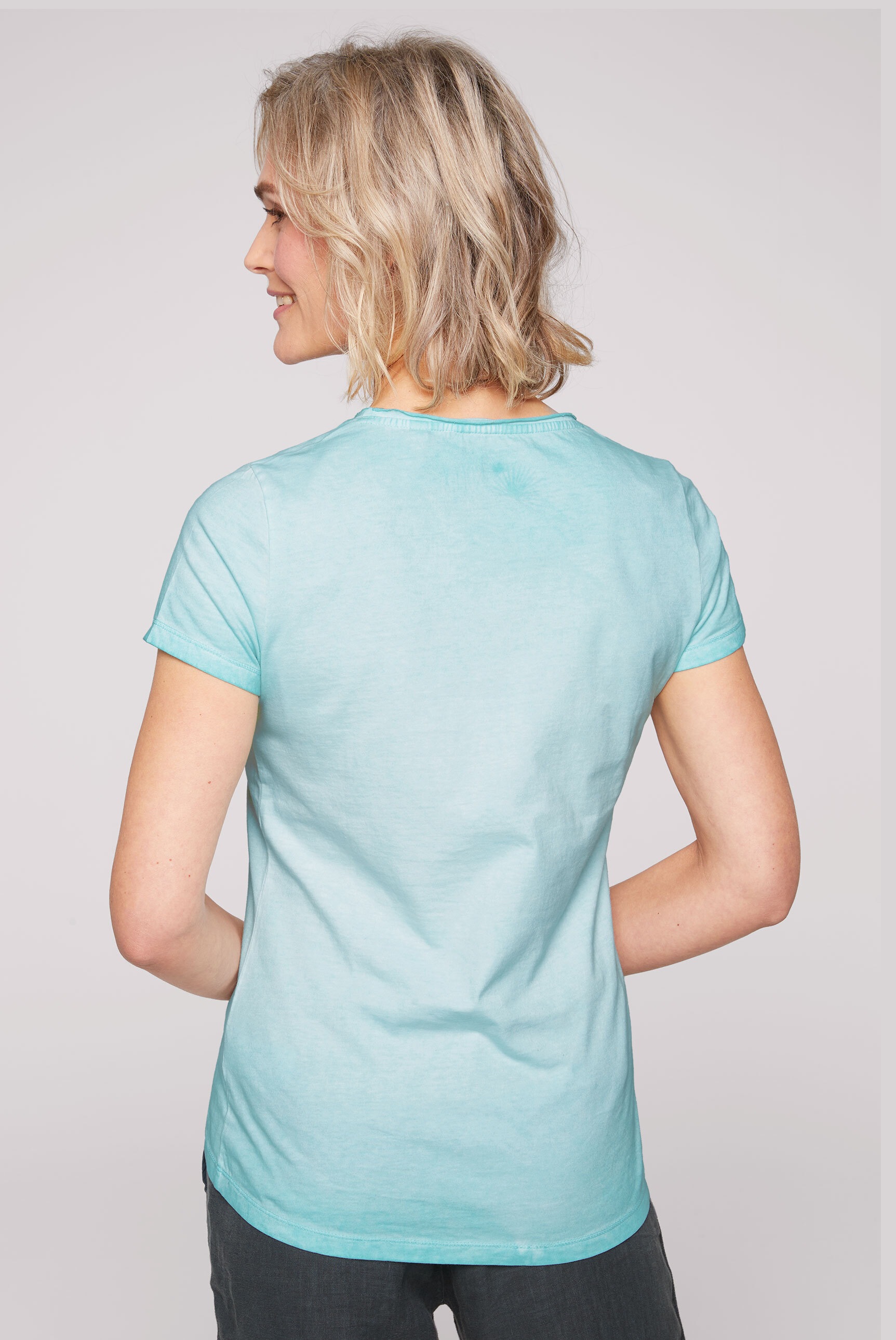SOCCX Rundhalsshirt, mit offener Kante am Ausschnitt
