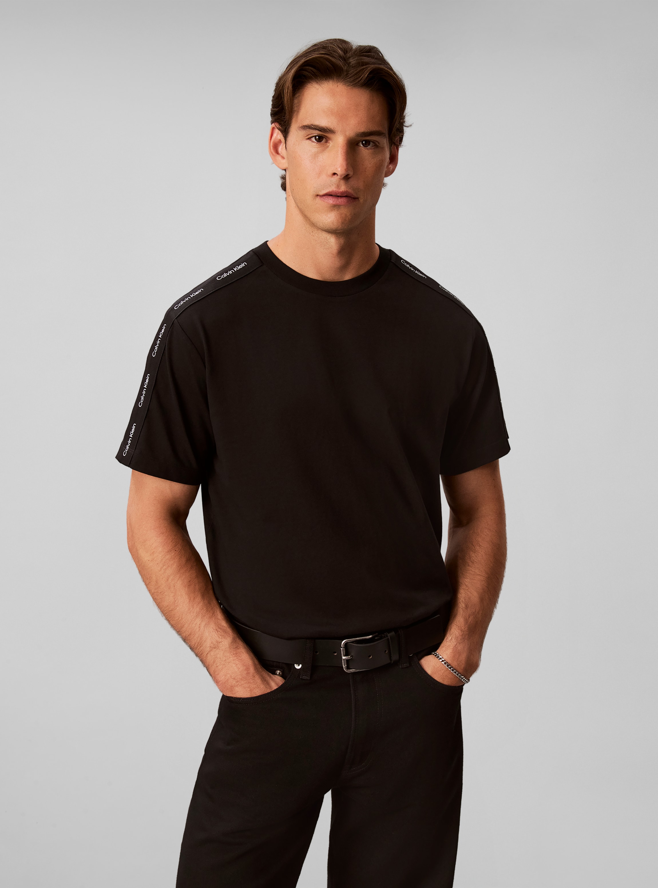 Calvin Klein Jeans T-Shirt "LOGO TAPE TEE" Regular fit, Logoschriftzug