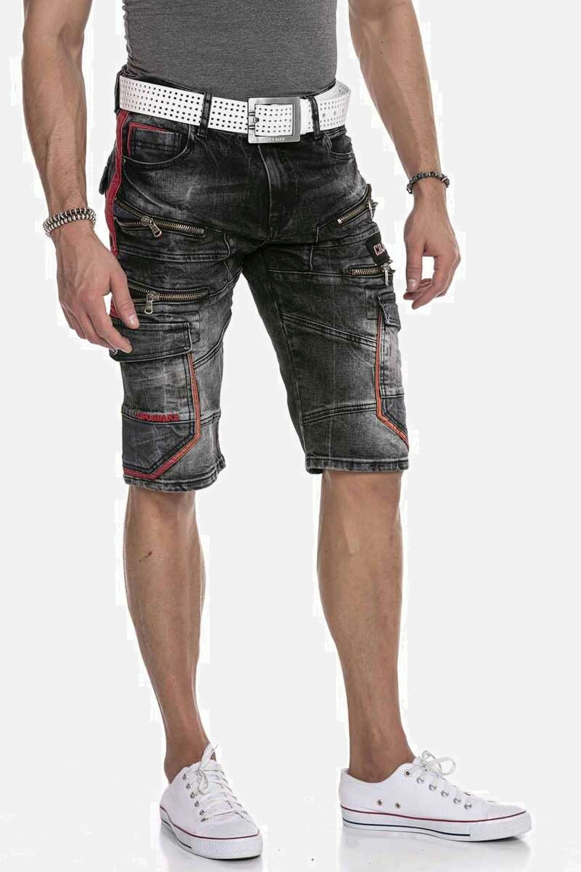 Cipo & Baxx Jogg Pants »Bermuda & Short«, mit Reißverschluss-Verzierungen, CK224