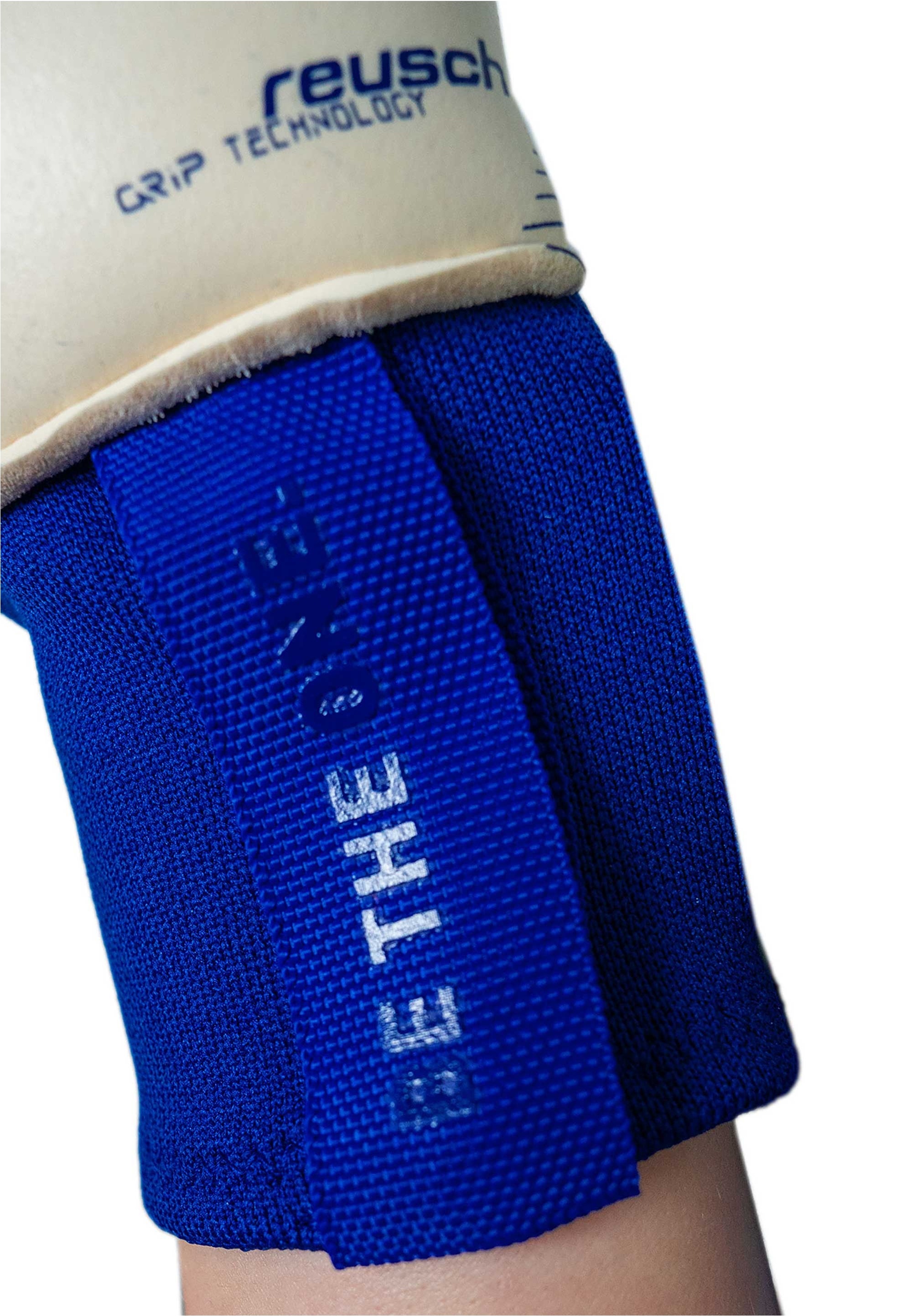 Reusch Torwarthandschuhe »Attrakt Gold X NC Gravity« mit beeindruckender Haftung