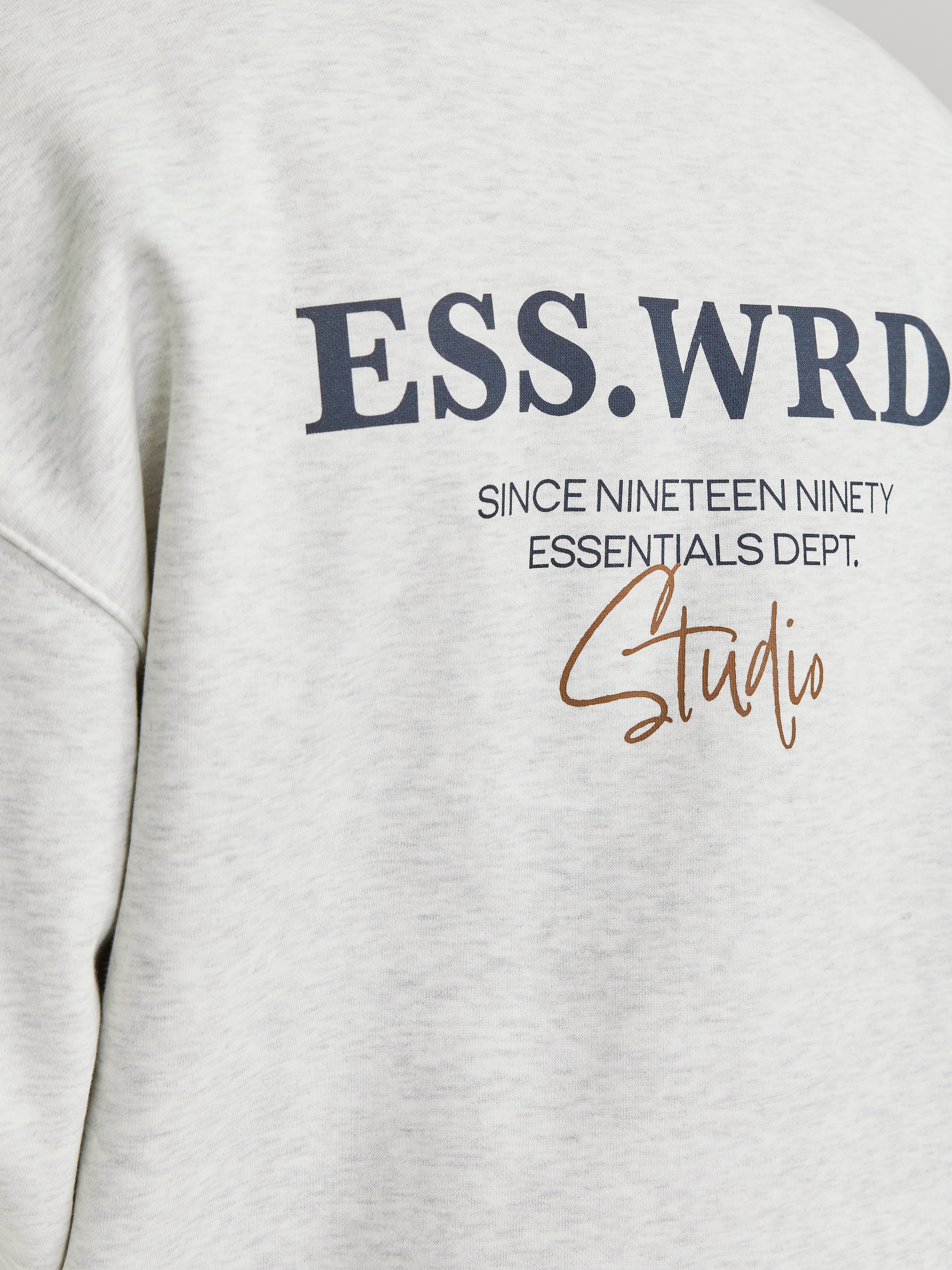 Jack & Jones Sweatshirt »JJEURBAN EDGE STUDIO SWEAT CREW NOOS«, mit Front und Back Print