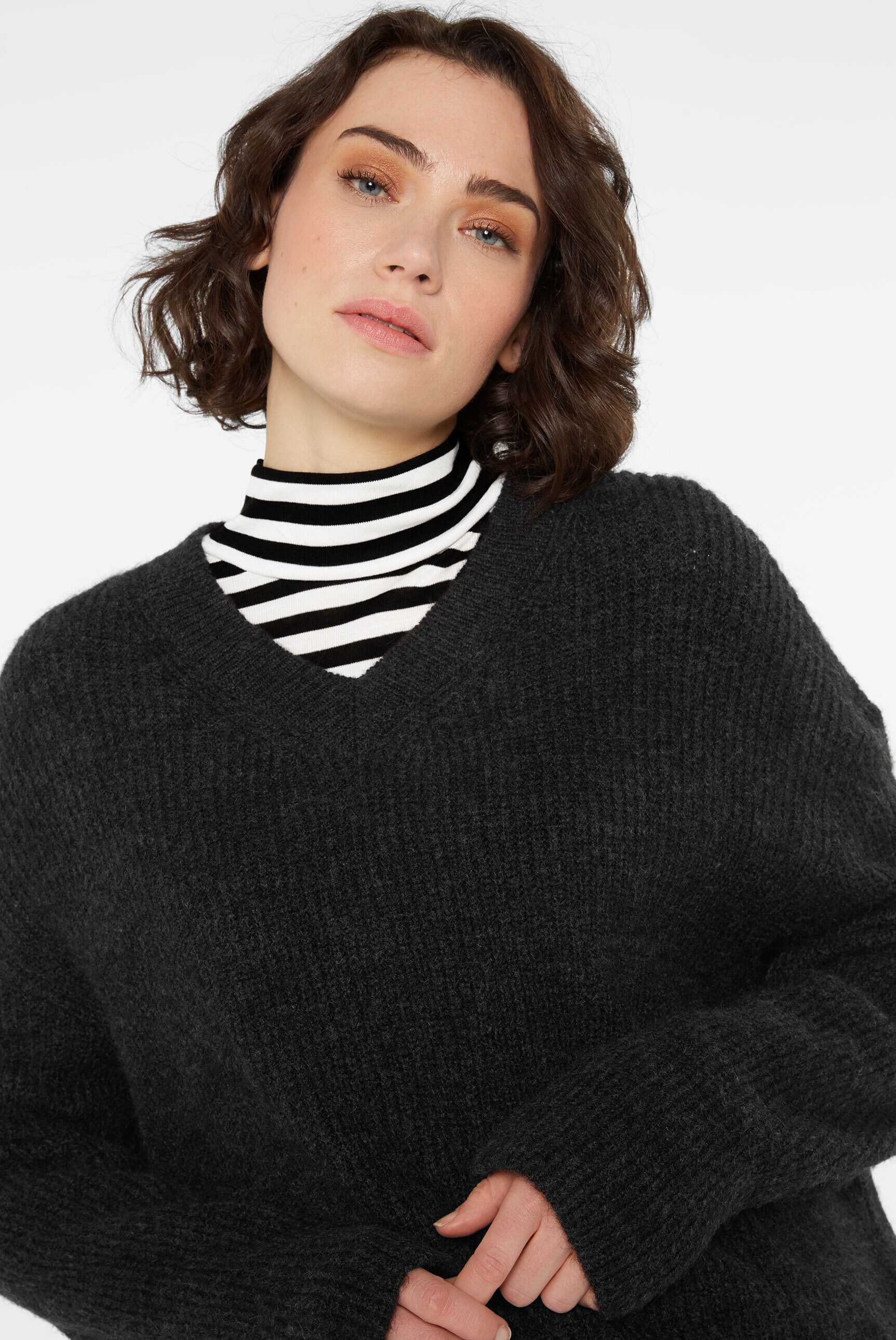 SENSES.THE LABEL V-Ausschnitt-Pullover mit V-Ausschnitt