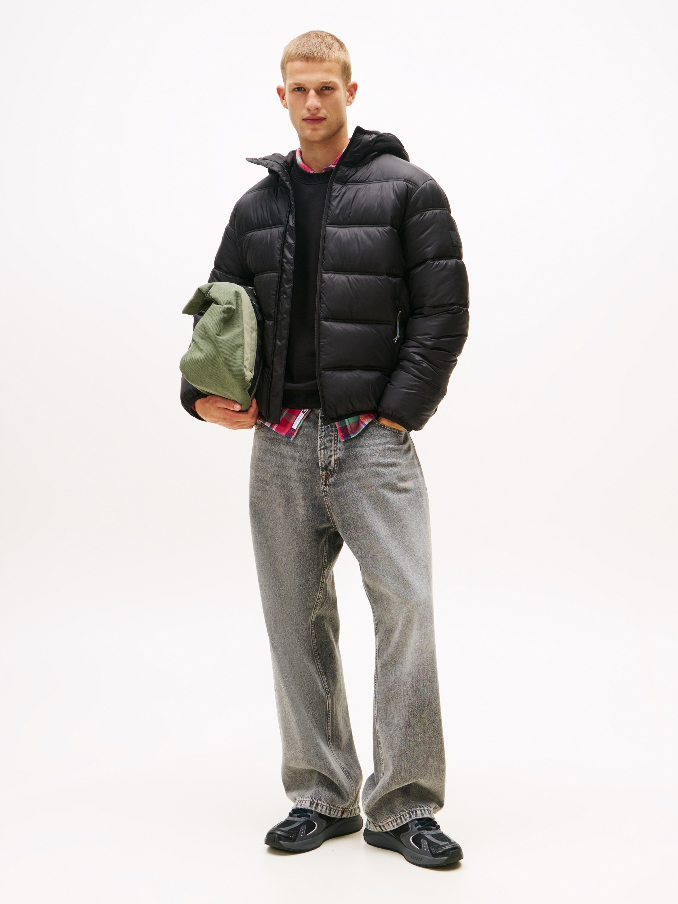 Thumbnail - Tommy Jeans Steppjacke "HOODED LOGO PUFFER" mit Kapuze Übergangsjacke Regular fit mit Rundhalsausschnitt