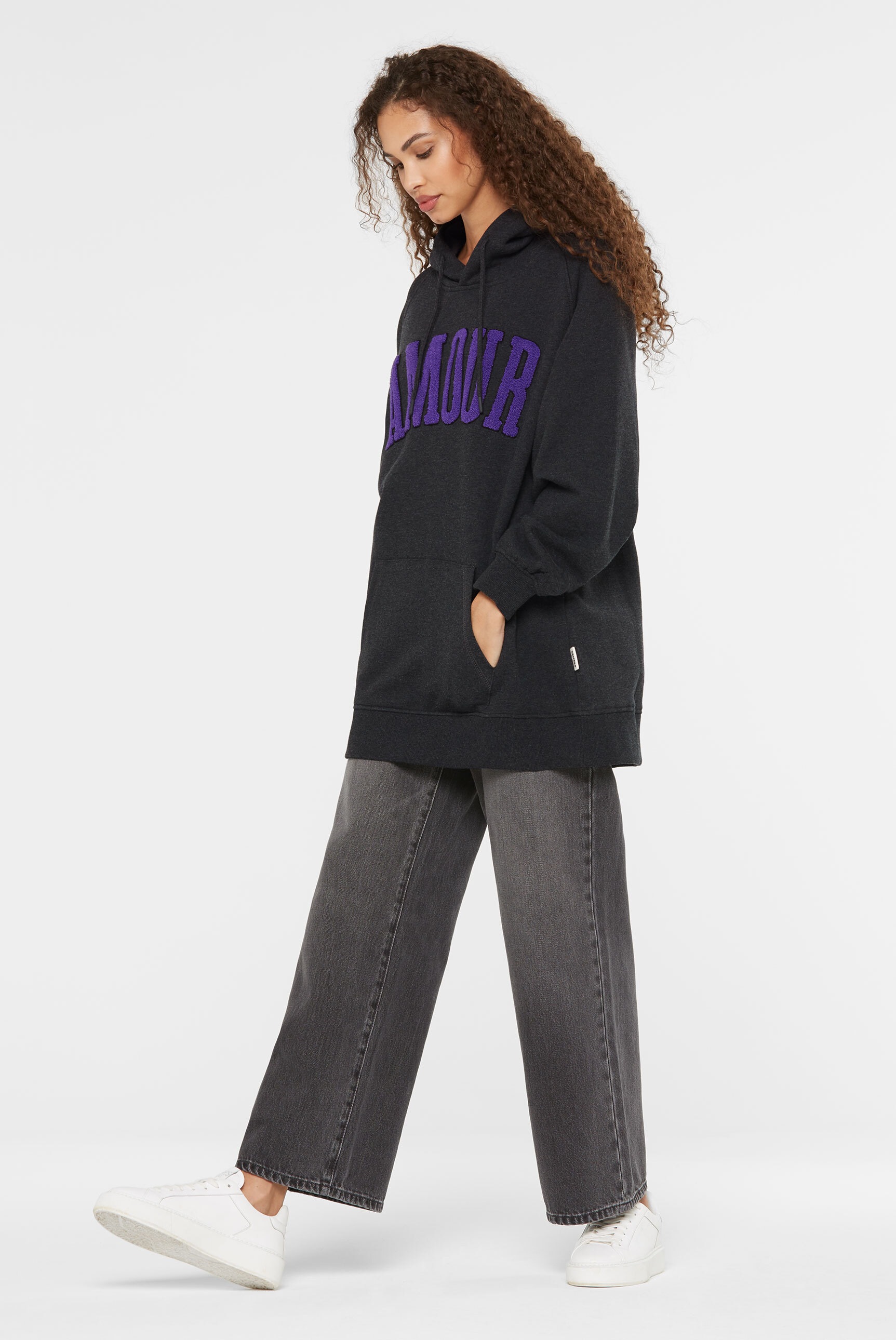 SENSES.THE LABEL Kapuzensweatshirt , mit Frottee Lettern
