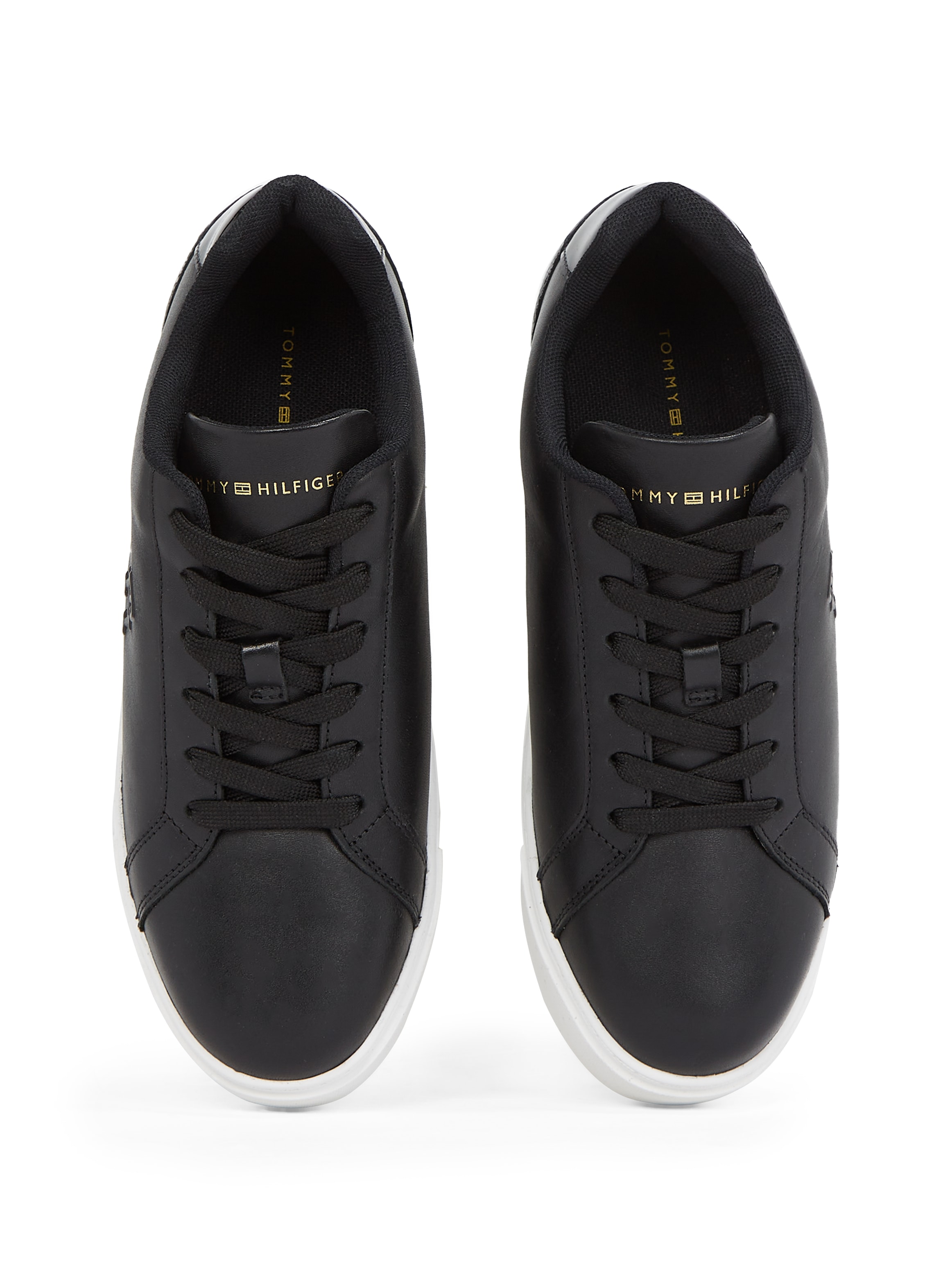 Tommy Hilfiger Plateausneaker »TH PLATFORM COURT SNEAKER«, Freizeitschuh, Halbschuh, Schnürschuh, Kontrastbesatz an der Ferse