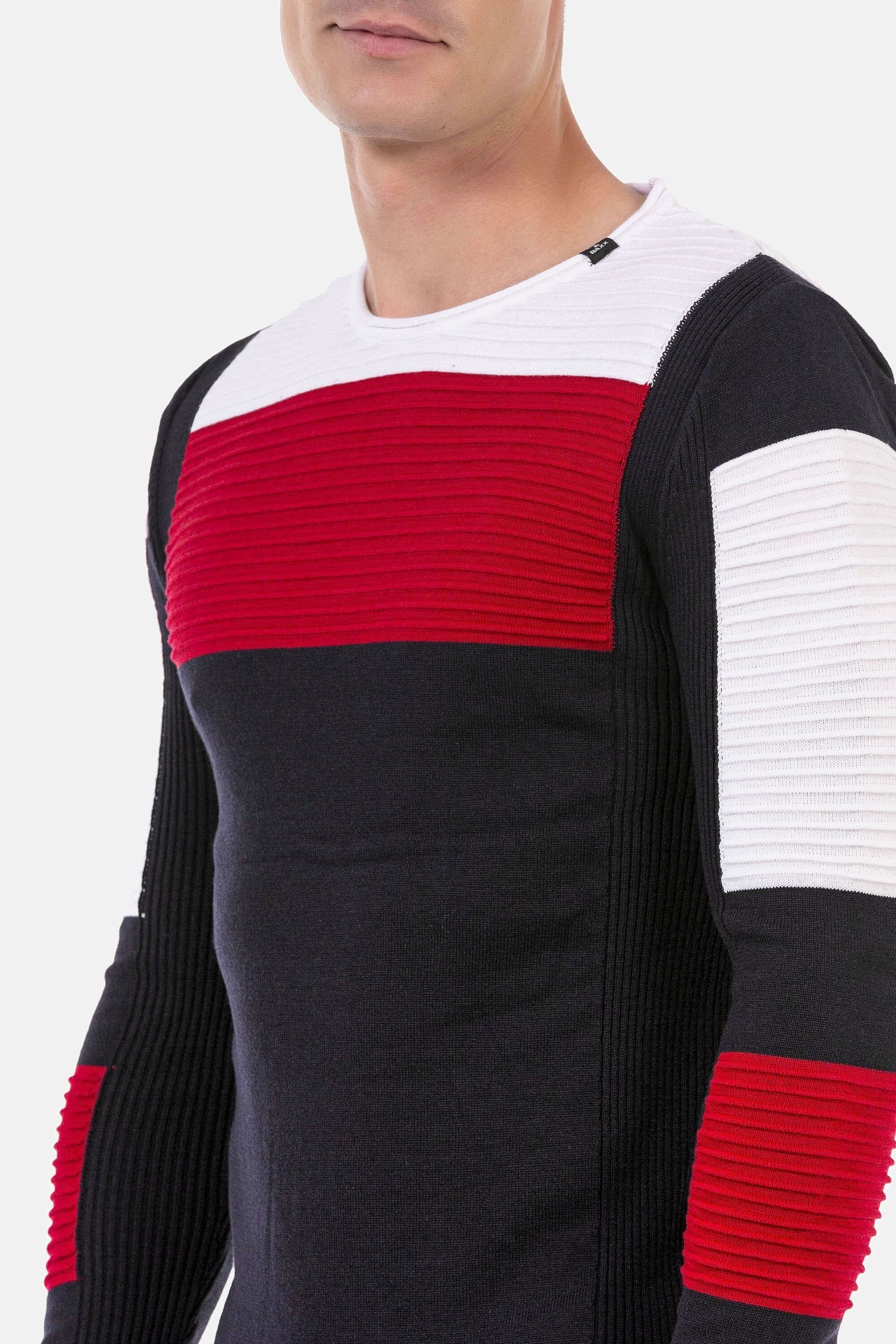 Cipo & Baxx Rundhalspullover »Pullover«, in extravagantem Strickdesign, CP247