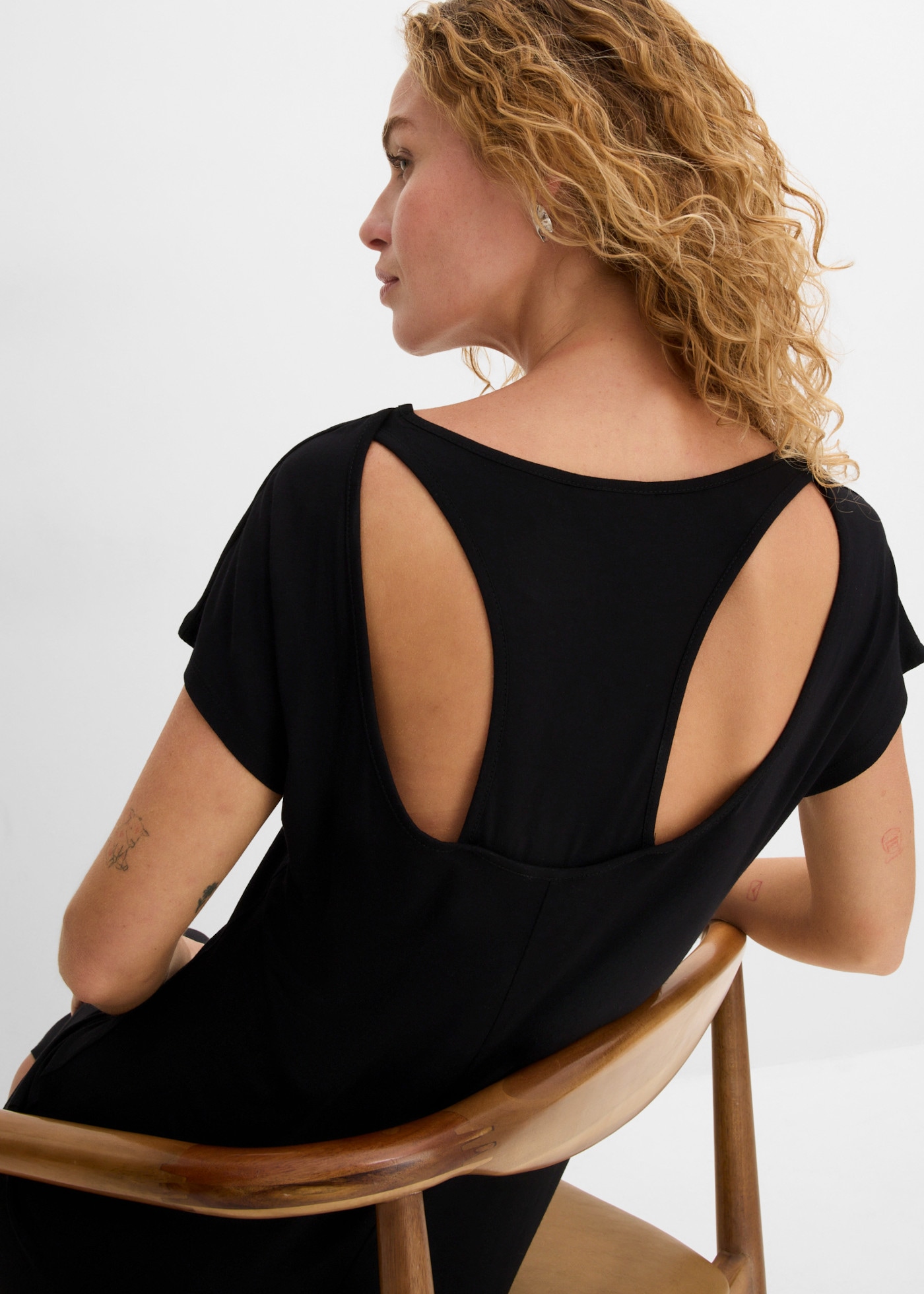 bonprix Jerseykleid »Jerseykleid aus fließendem Viskose-Elasthan-Mix« für Alltag, aus Viskose und Elasthan, lockere Passform