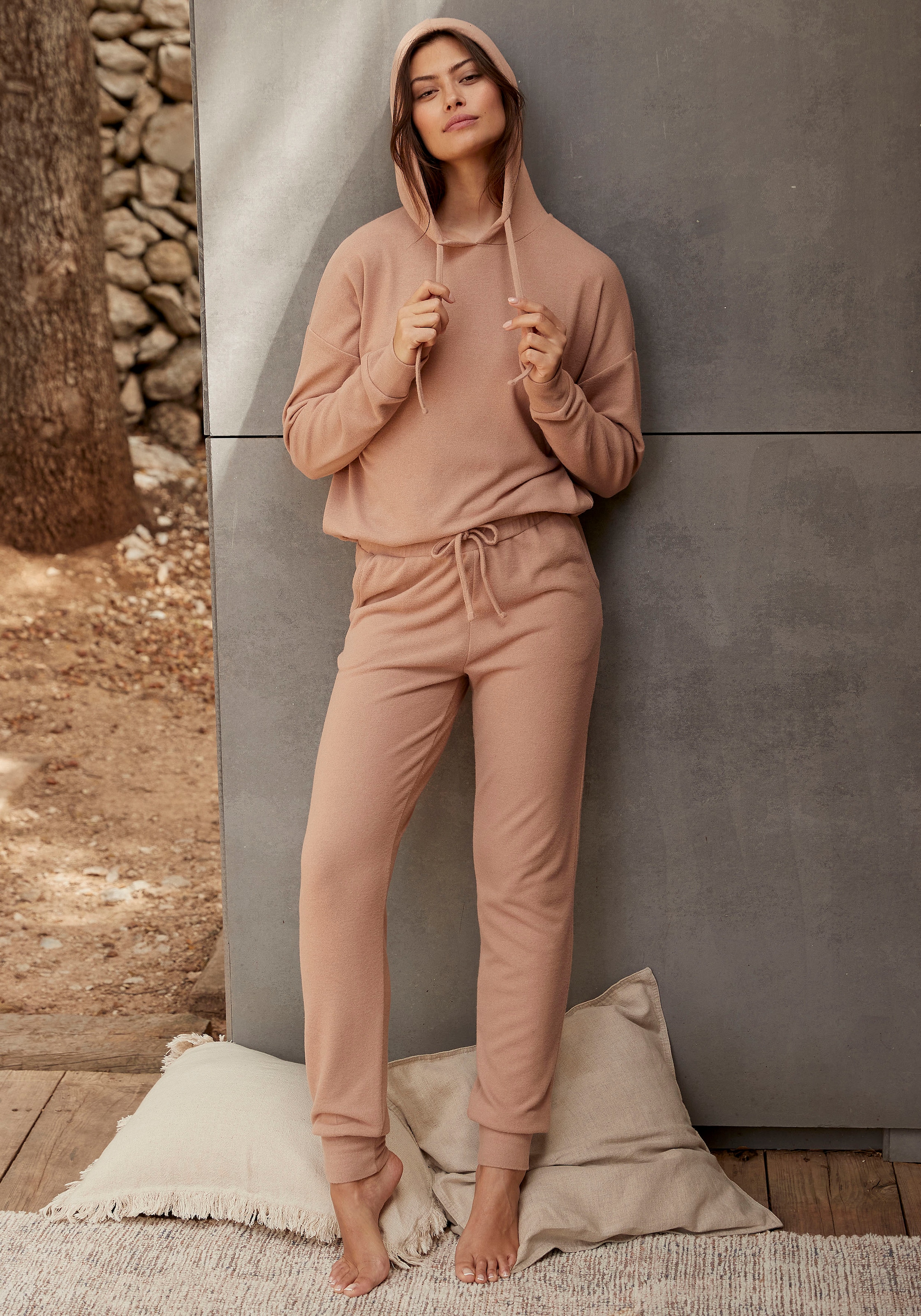 LASCANA Loungehose, Relaxhose mit seitlichen Taschen