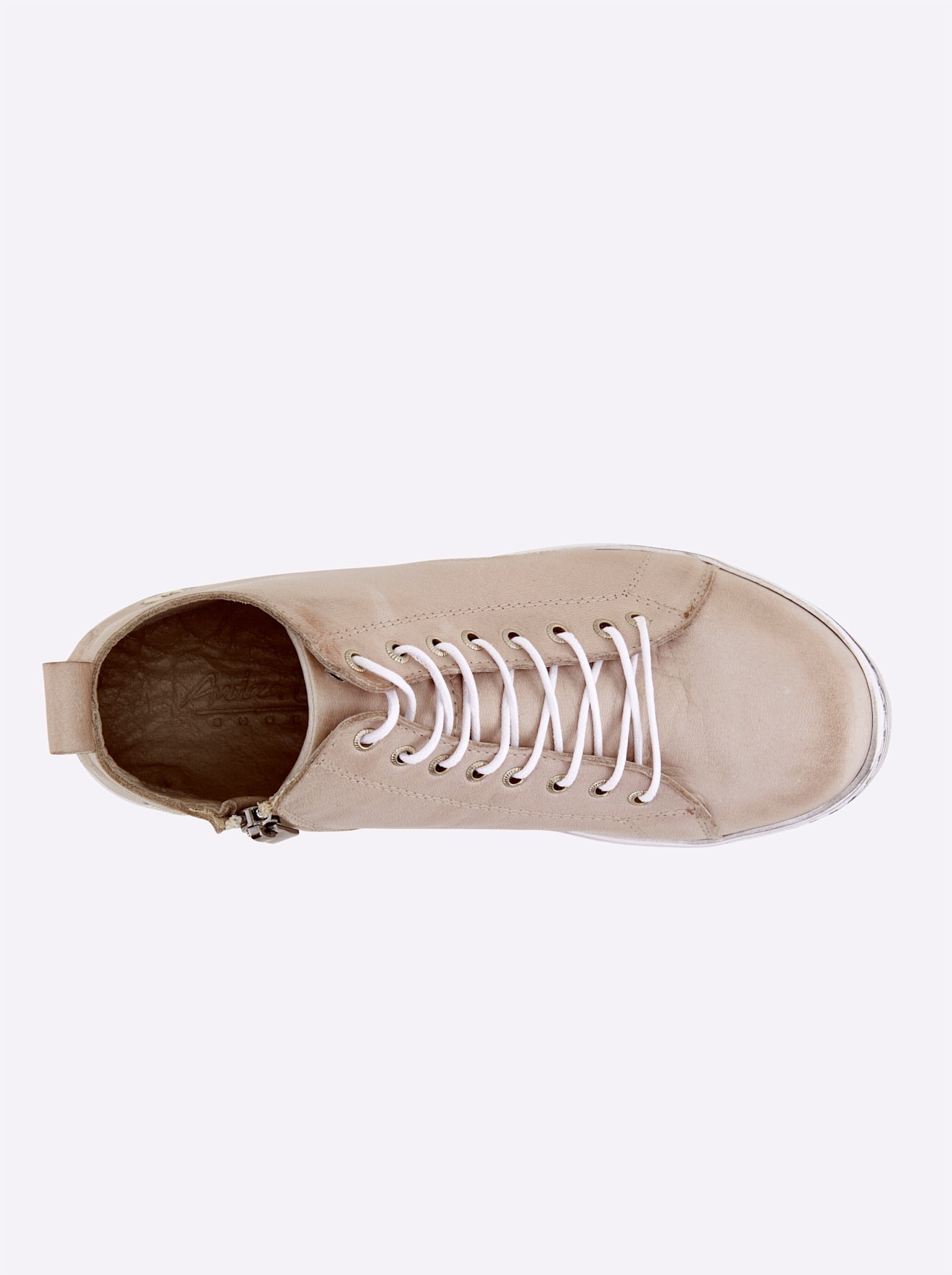 Sneaker