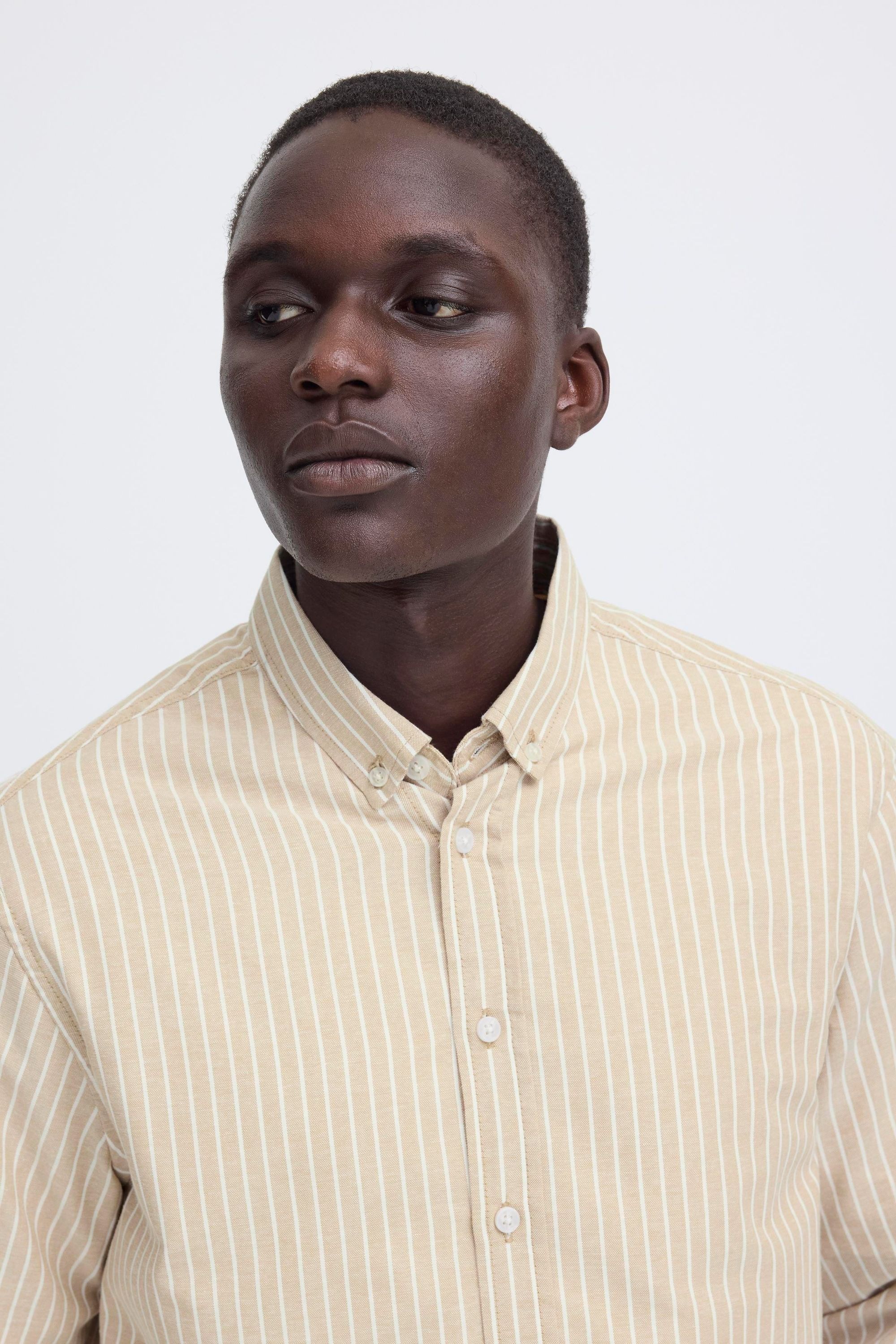 Blend Langarmhemd »BHAdas« Stilvolles Hemd mit Button-Down-Kragen und 2-Knopf-Manschetten