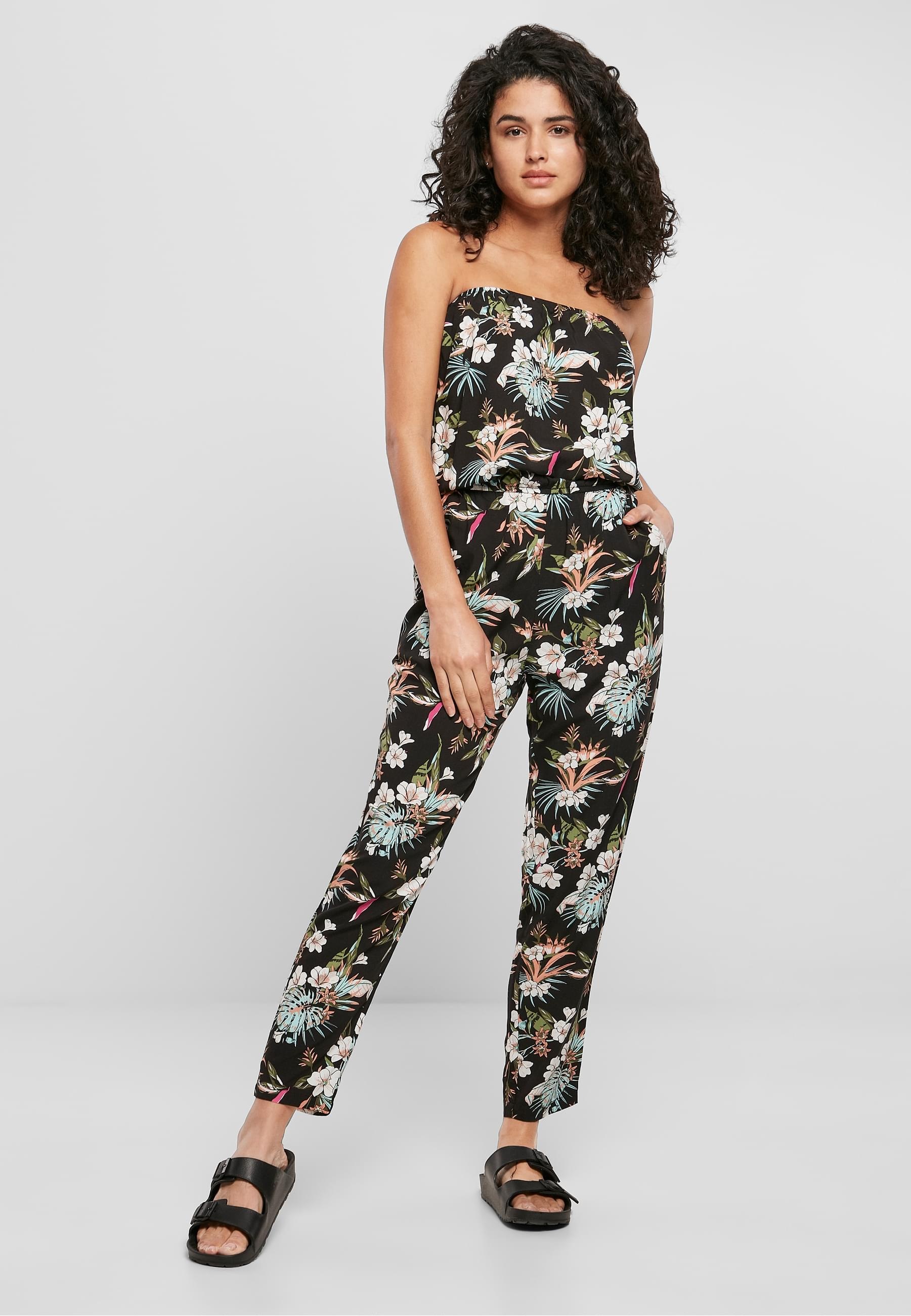 URBAN CLASSICS Jumpsuit »Urban Classics Damen Ladies Viscose Bandeau Jumpsuit«, (1 tlg.)