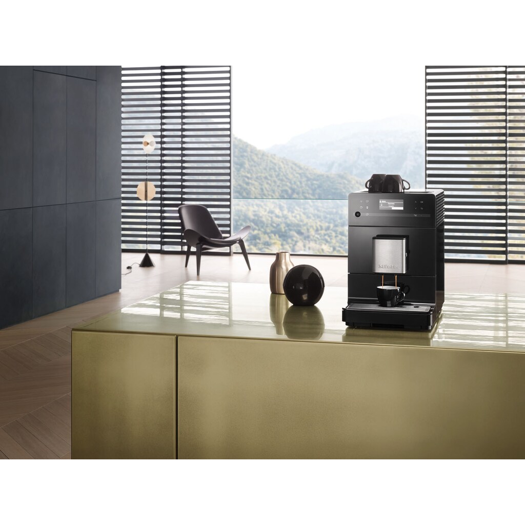 Miele Kaffeevollautomat »Miele CM 5310 Silence«, Obsidianschwarz, cremiger Milchschaum, OneTouch for Two, Kaffeekannenfunktion, Reinigungsprogramme