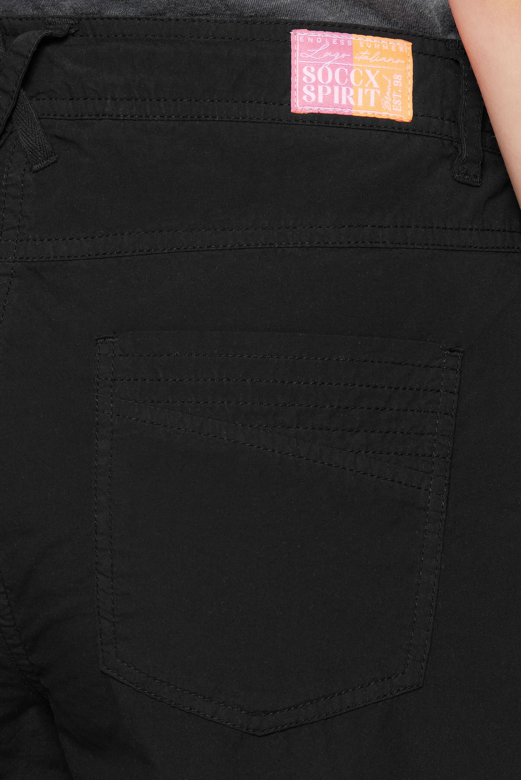 SOCCX Shorts, mit Bindeband am Saum