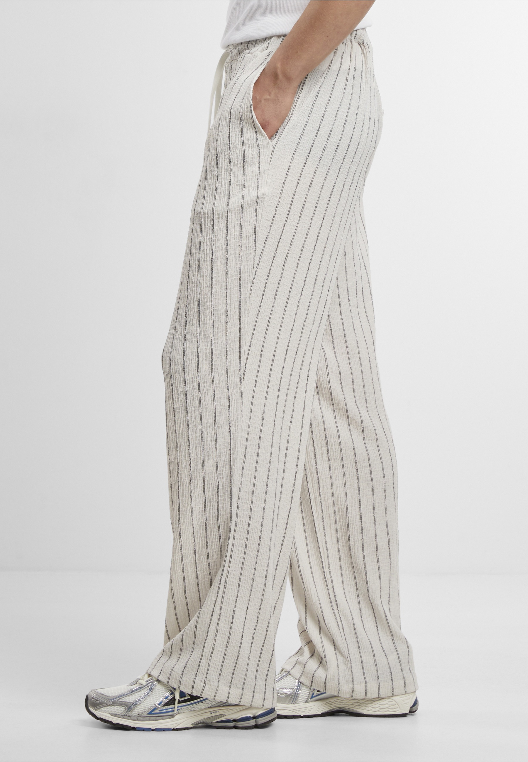 Urban Classics Striped Resort Trousers Off White/Black Size S 3