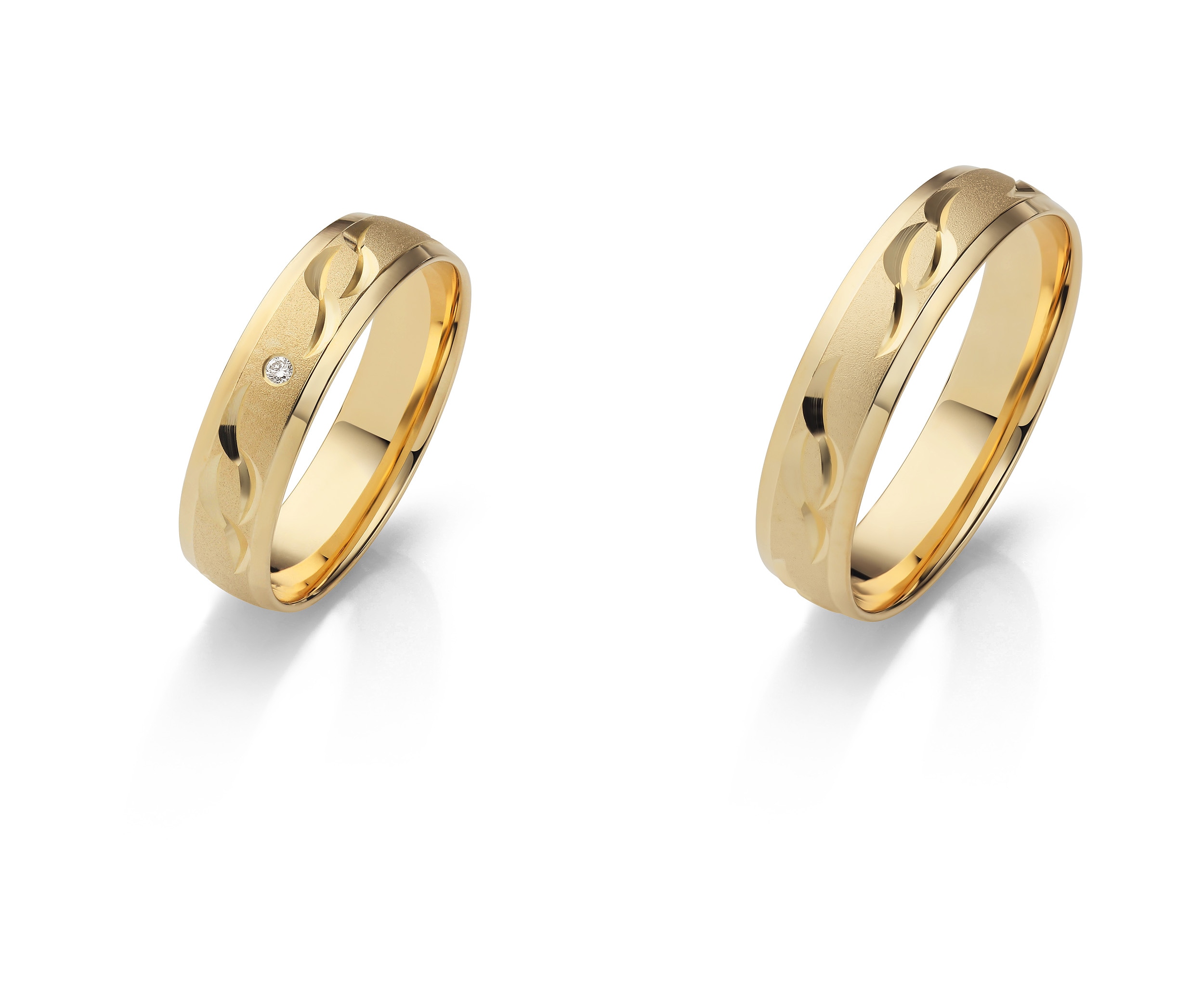 Firetti Liebe Wedding Band Yellow Gold 375 Size 62
