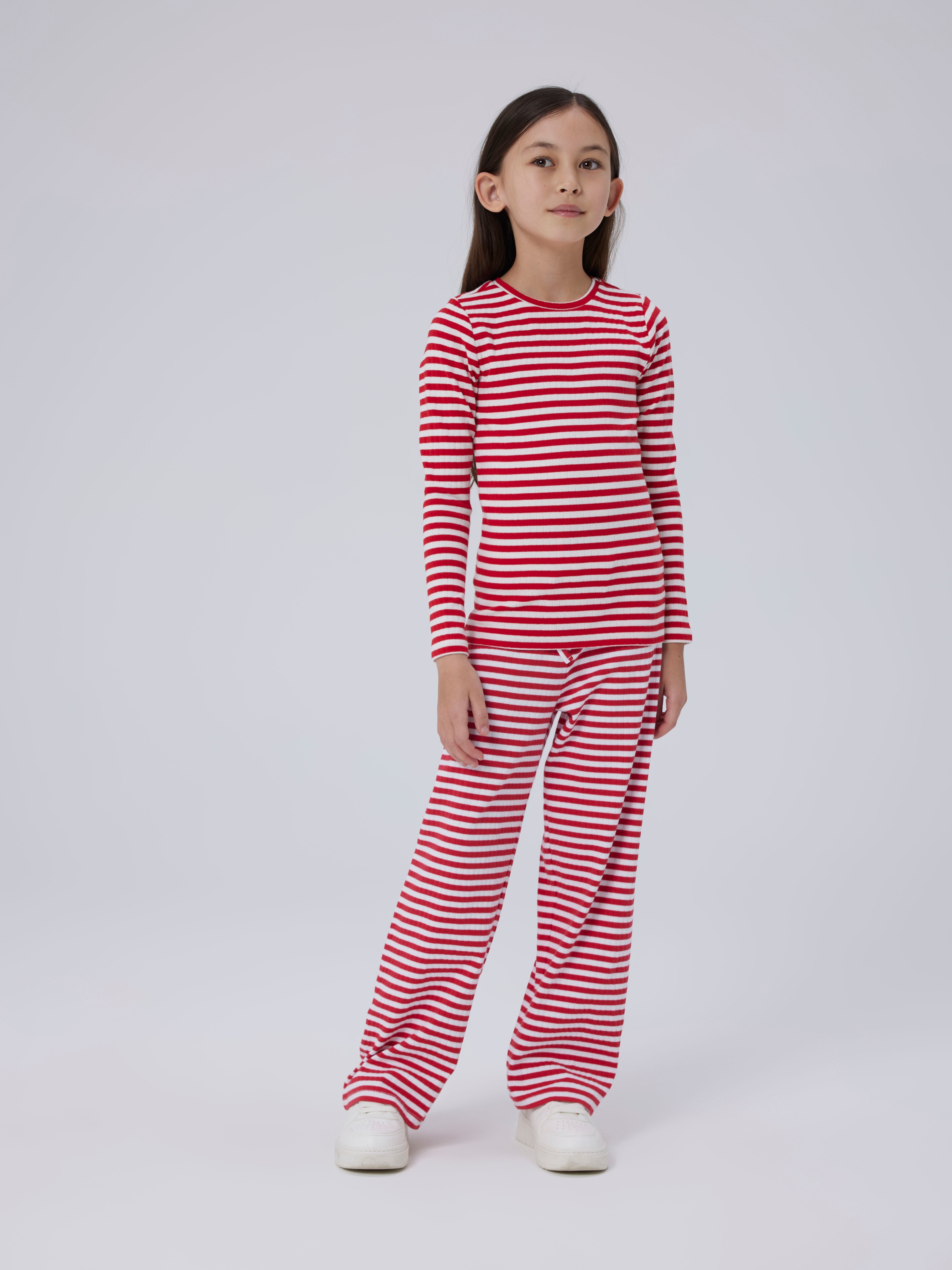 Name It Langarmshirt »NKFSURAJA XSL LS TOP NOOS«, toller Ringel-Look in gerippter Qualität
