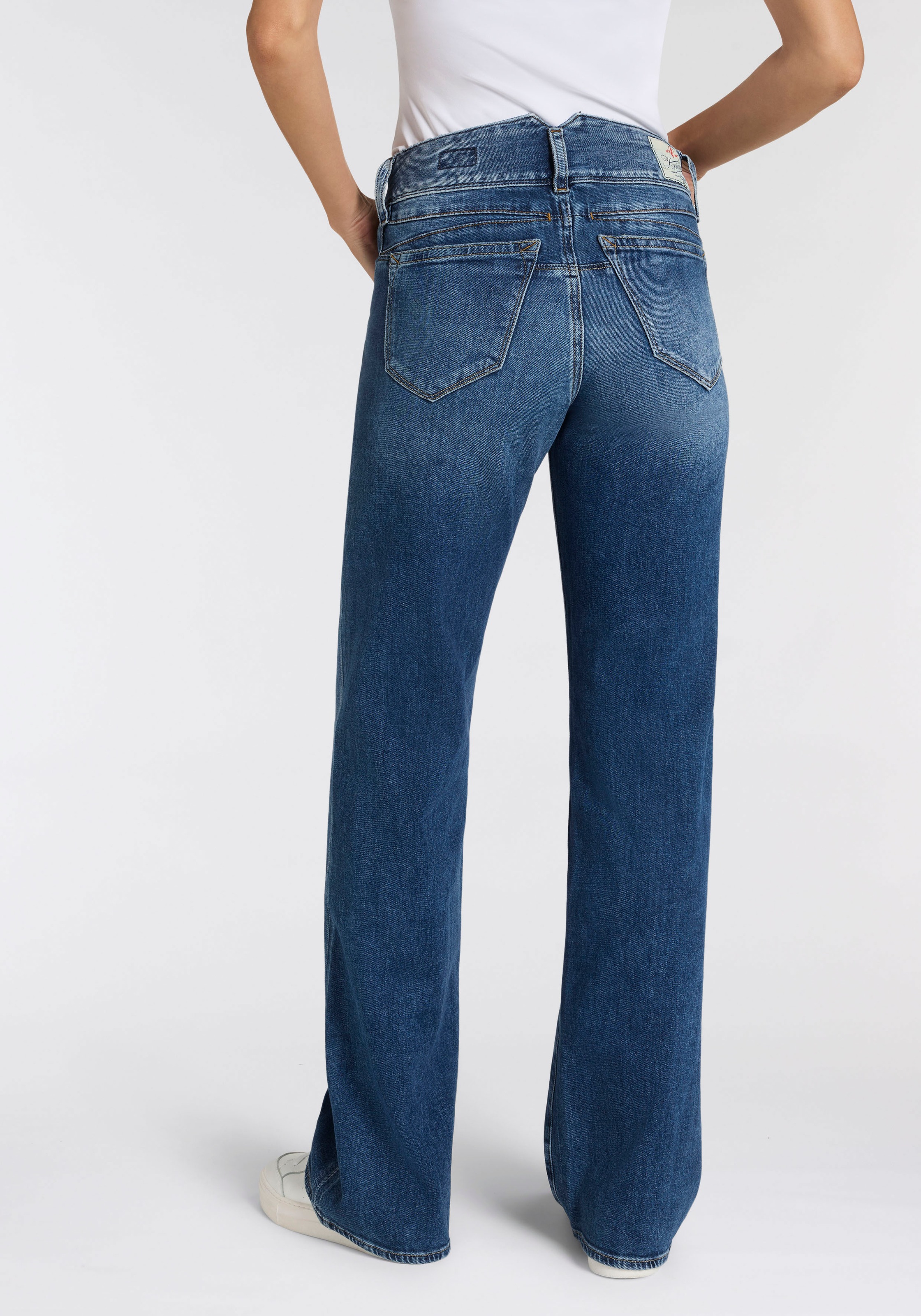 Herrlicher Straight-Jeans »Prime New Denim Stretch« mit Spitzbund hinten