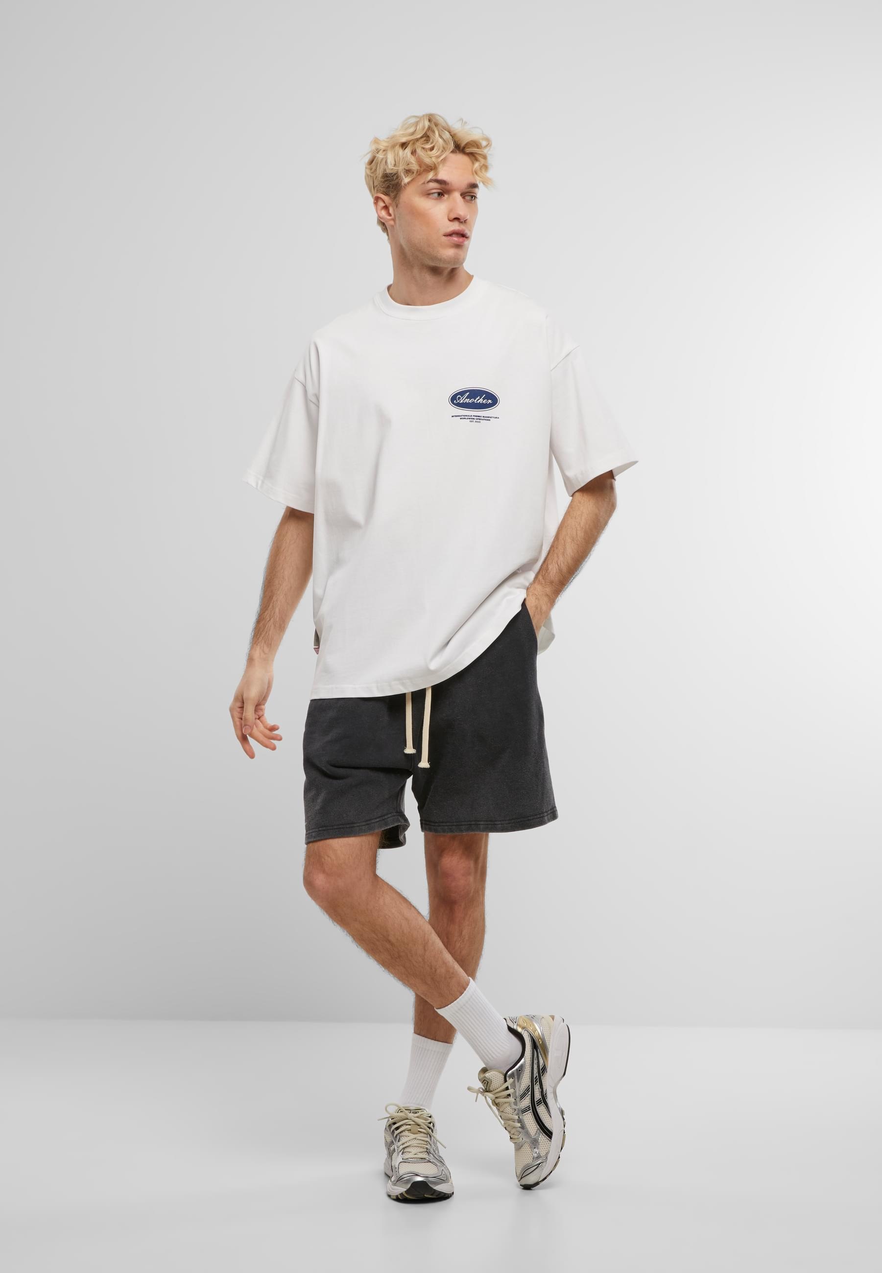 Another Cotton Lab Sweatshorts »Another Cotton Lab Another Signature Washed Oversized Shorts«, (1 tlg.)