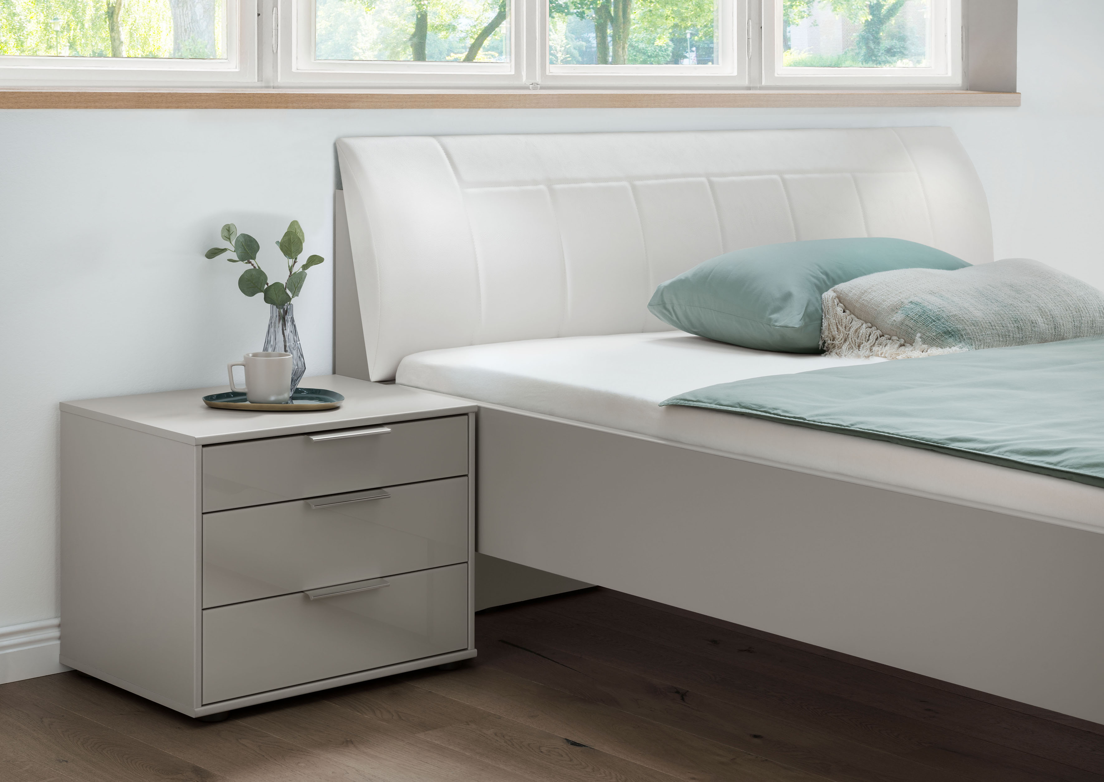 Thumbnail - WIEMANN Futonbett "Monaco, Bettgestell, Bettrahmen, komfortables Polsterkopfteil" 4-fache Liegehöhenverstellung, MADE IN...