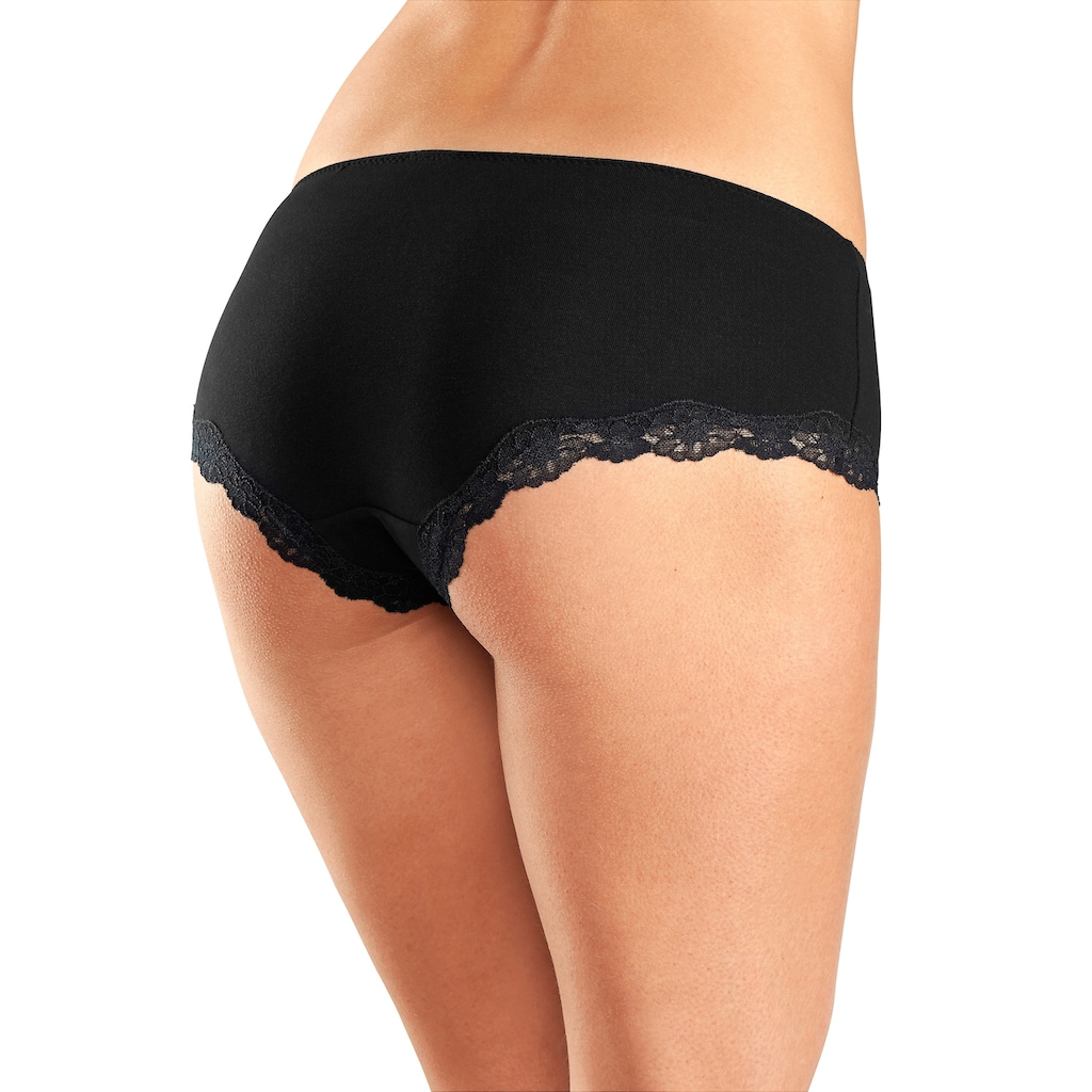 LASCANA Panty, (Packung, 3 St.), aus elastischer Baumwolle mit zarter Spitze