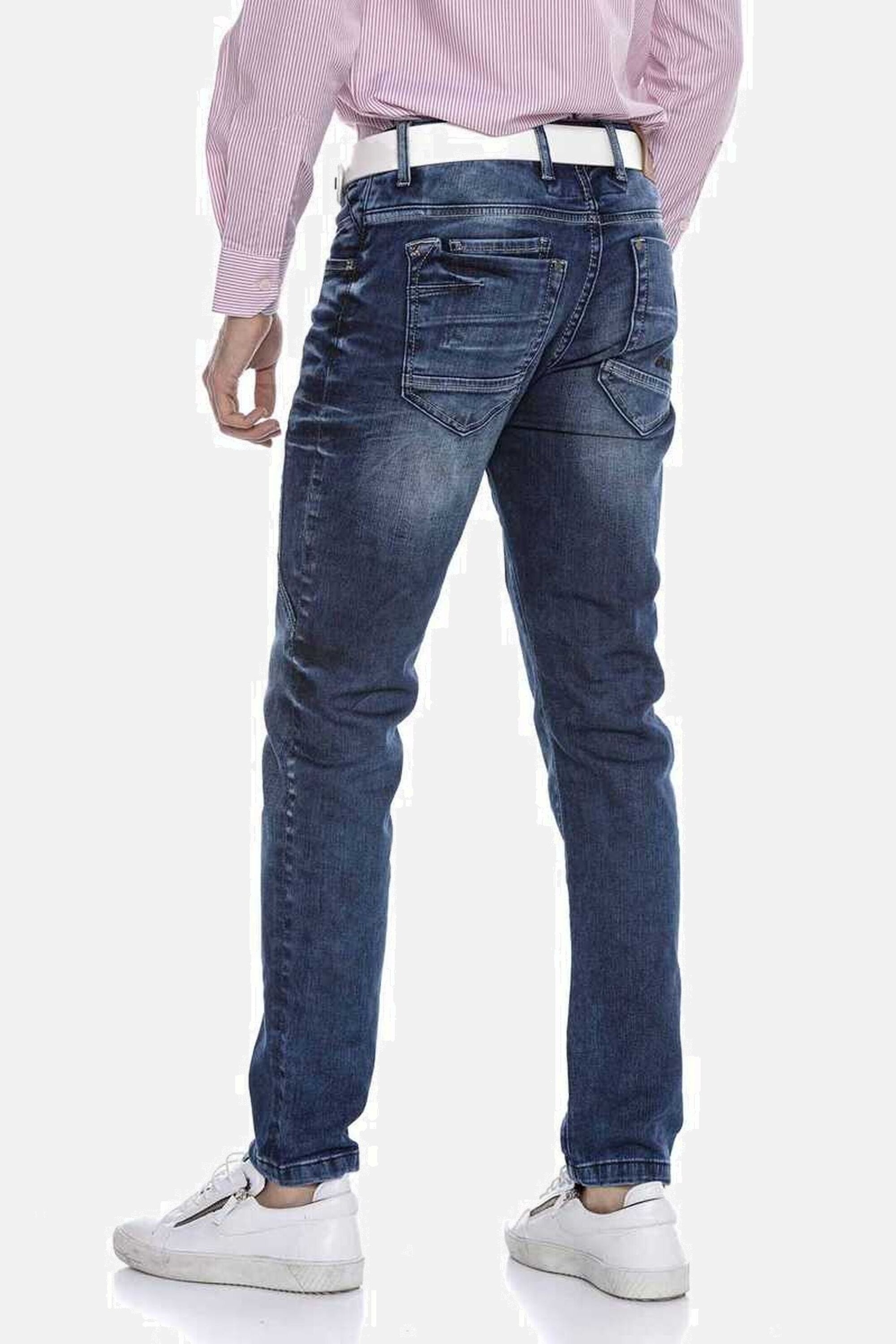 Cipo & Baxx 5-Pocket-Jeans »Jeans«, mit modischen Ziernähten, CD676