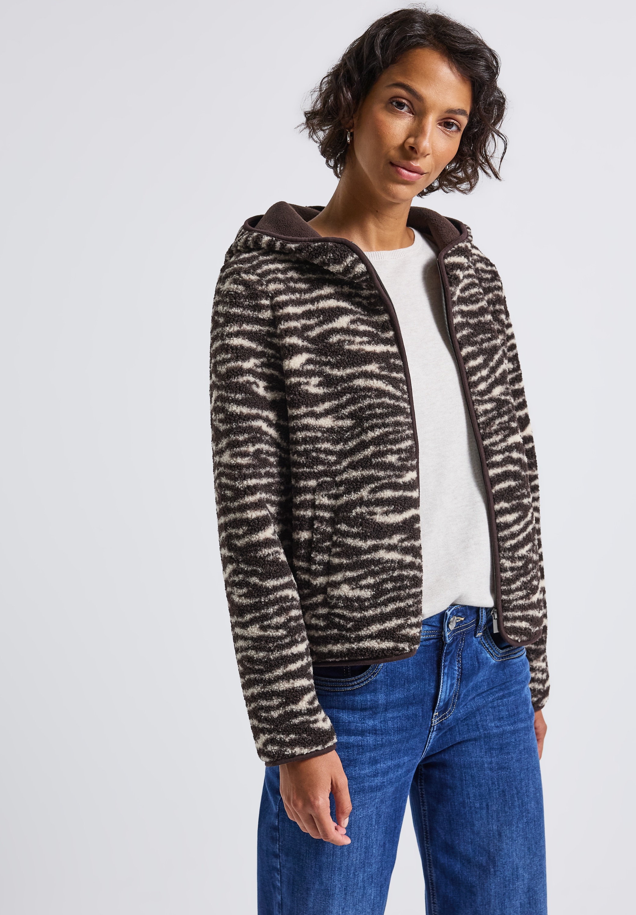 STREET ONE Kurzjacke, mit Kapuze, mit Zebramuster günstig online kaufen
