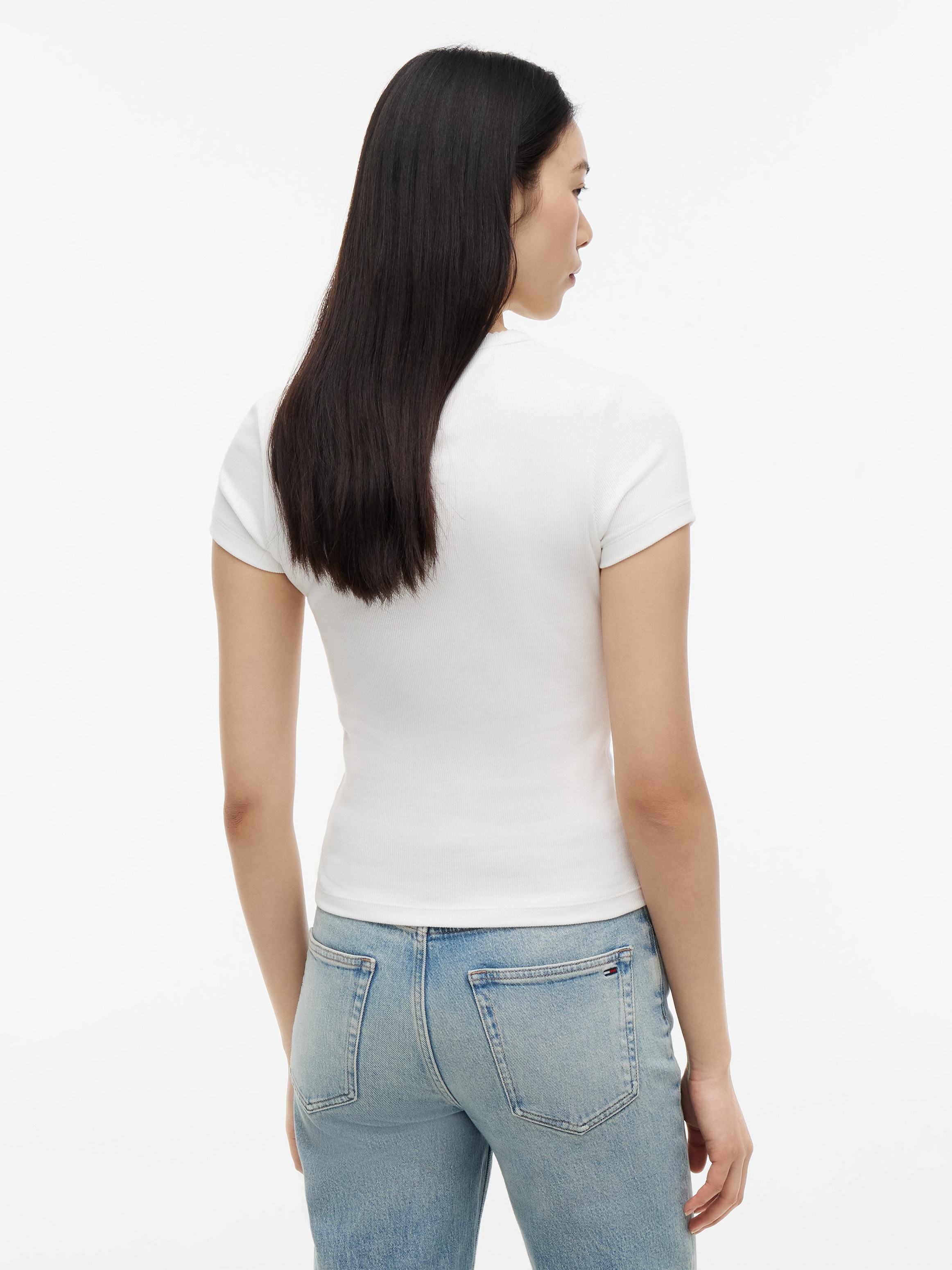 Tommy Jeans Kurzarmshirt »TJW SLIM SCRIPT RIB SS TEE« Baumwollmischung, slim fit, in gerippter Struktur