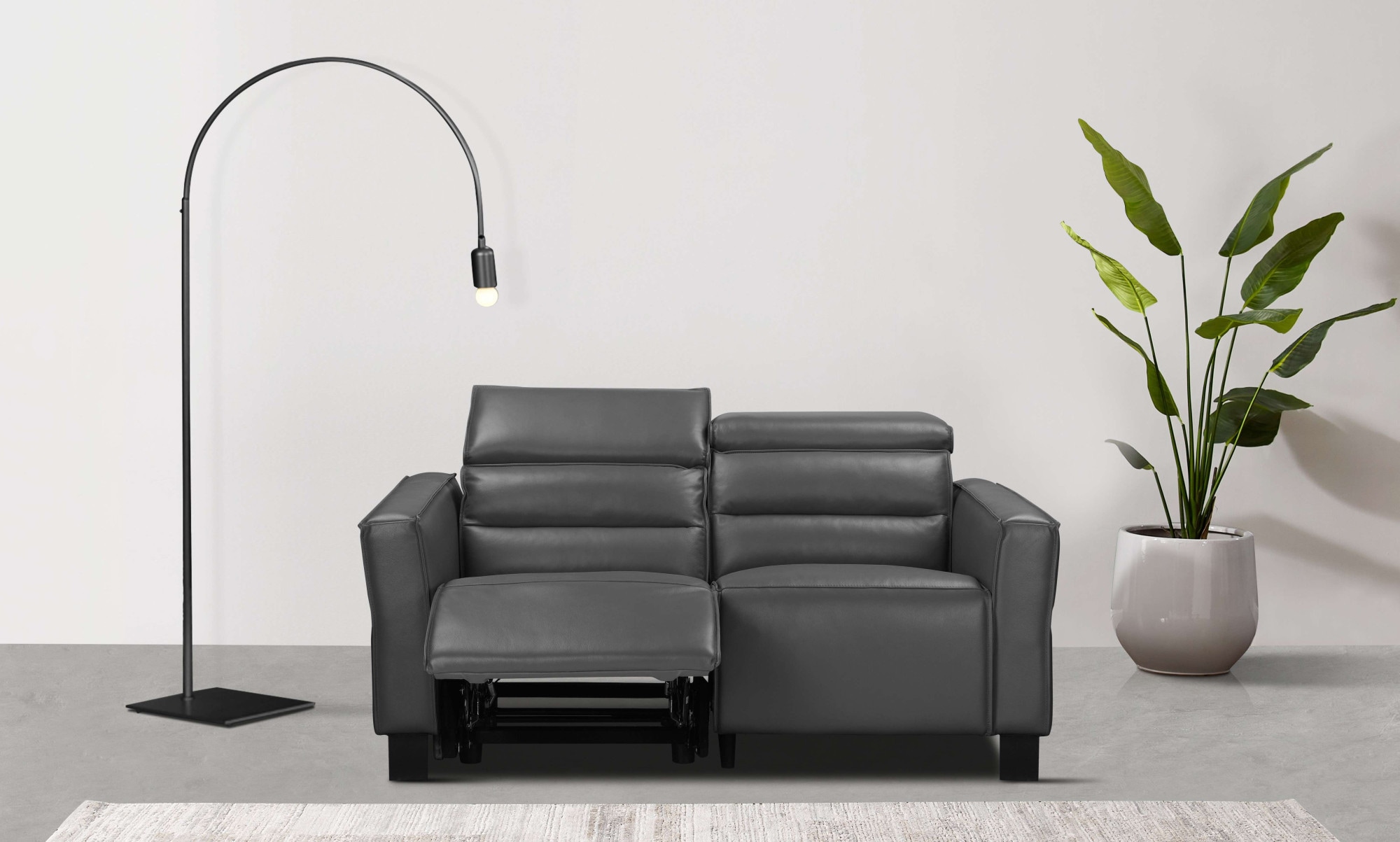 OTTO home 2-Sitzer "Carpari Lederoptik, 162 cm, man./elektr. Relaxfunktion" (USB A/C), sowie Kopfteilverstellung