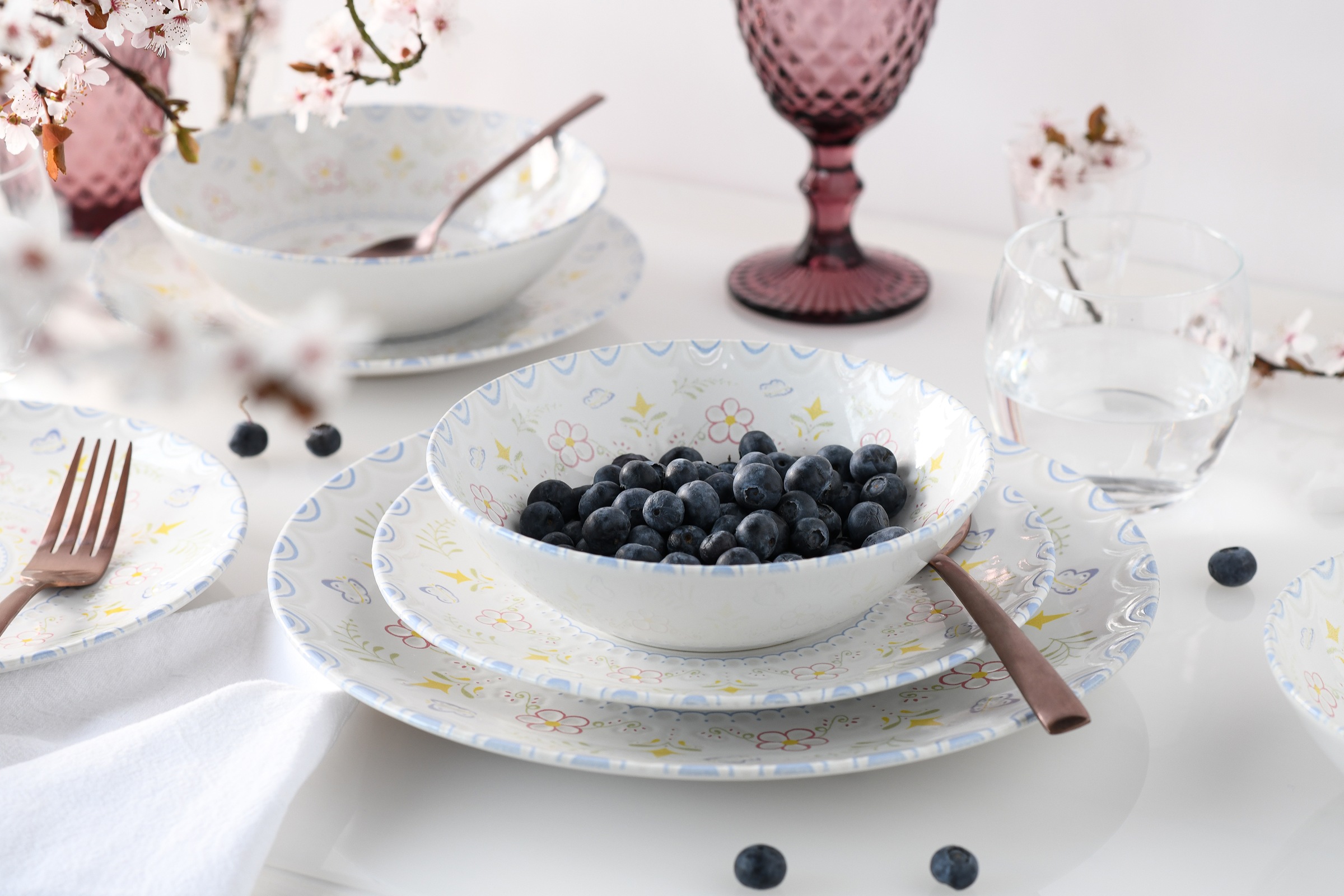 CreaTable Teller-Set »Primavera Pastell, Tellerset 16-tlg.« Vollflächig dekoriert, Schmetterlingsmotive, Zarte Pastelltöne