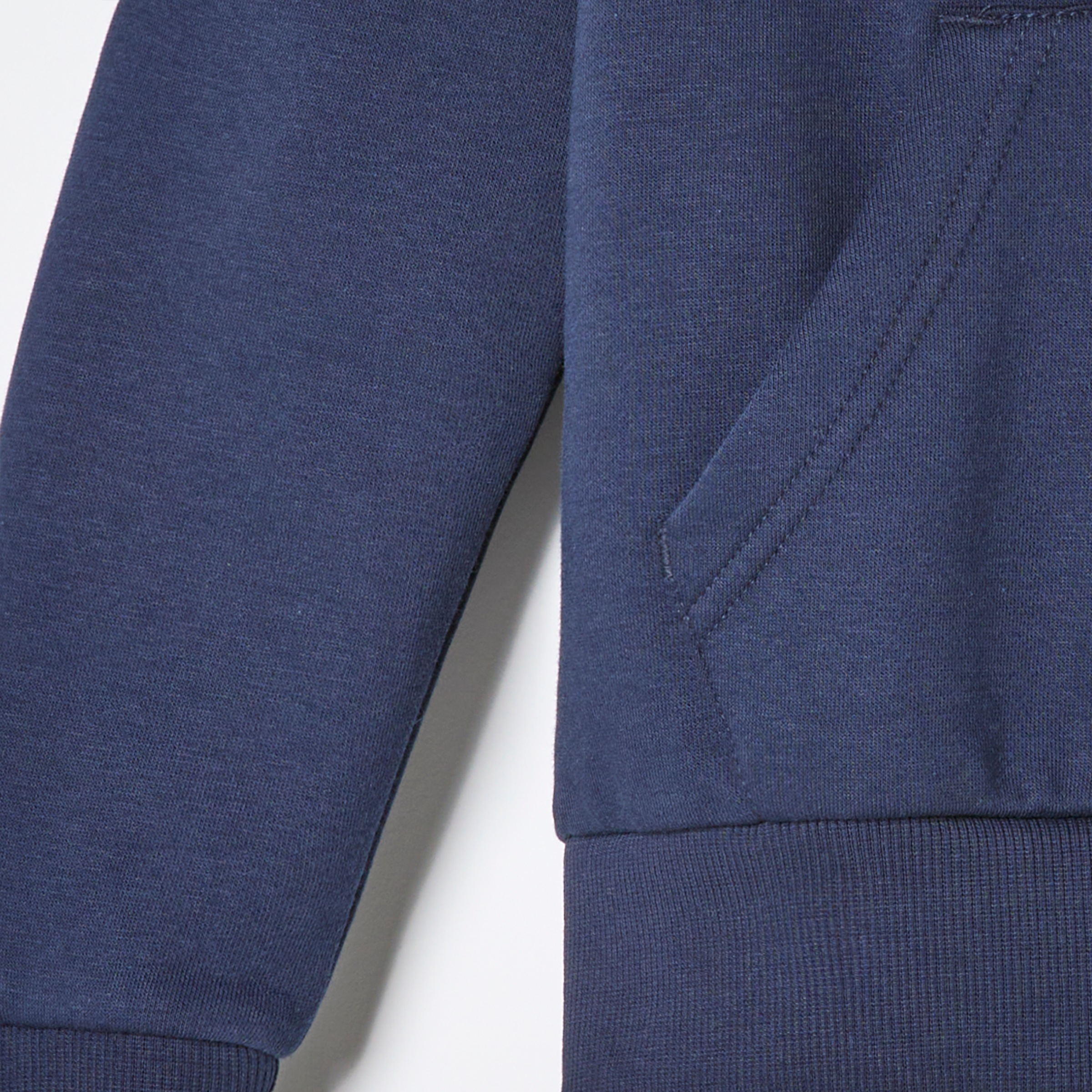 Ellesse Jogginganzug »CHIVASSO JOG SUIT« sportlicher Stil, bequeme Passform, für aktive Freizeit und Bewegung