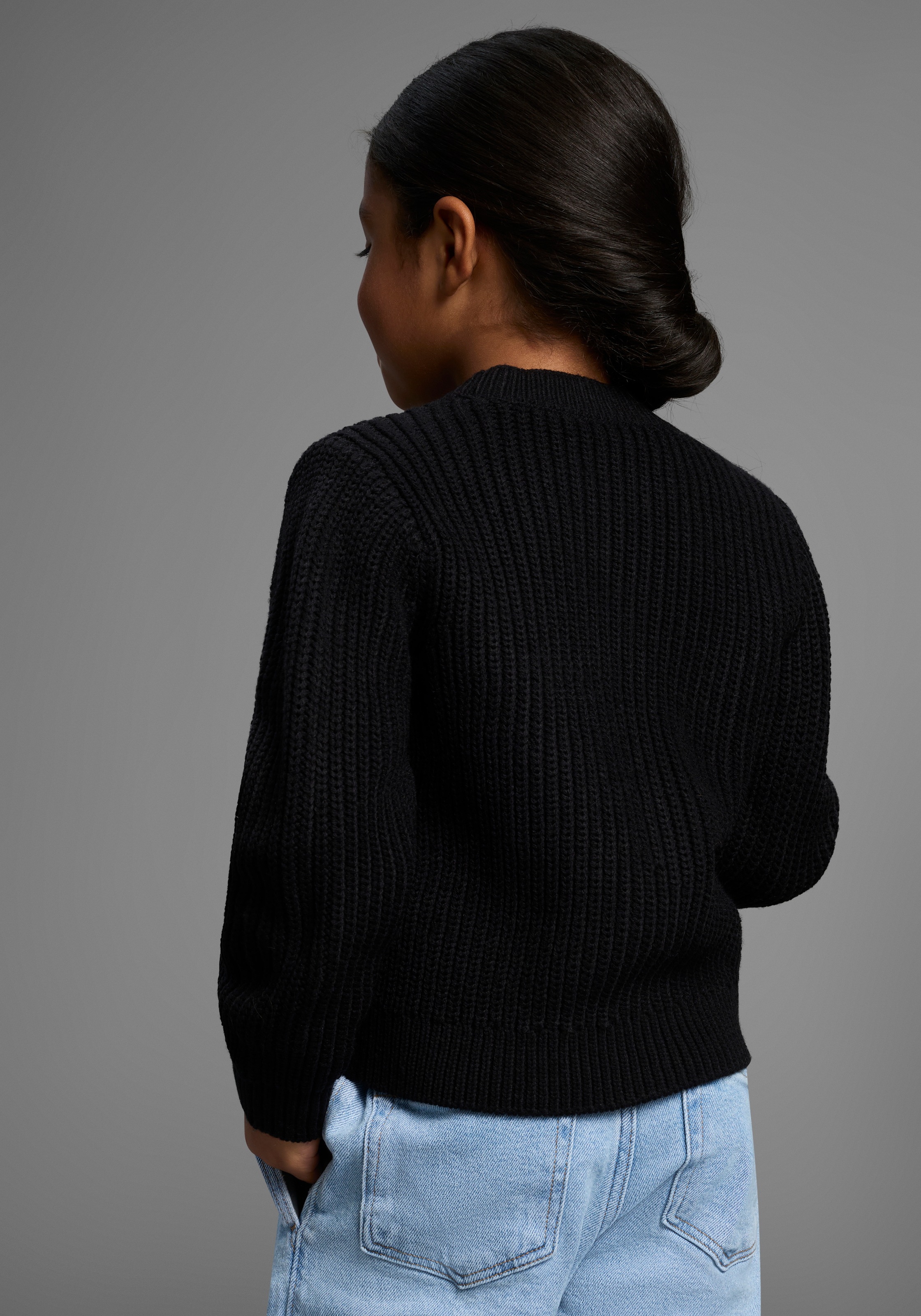 Thumbnail - KIDSWORLD Strickjacke "Strickjacke Basic-Style", Strickjacke, toll zu allem zu kombinieren