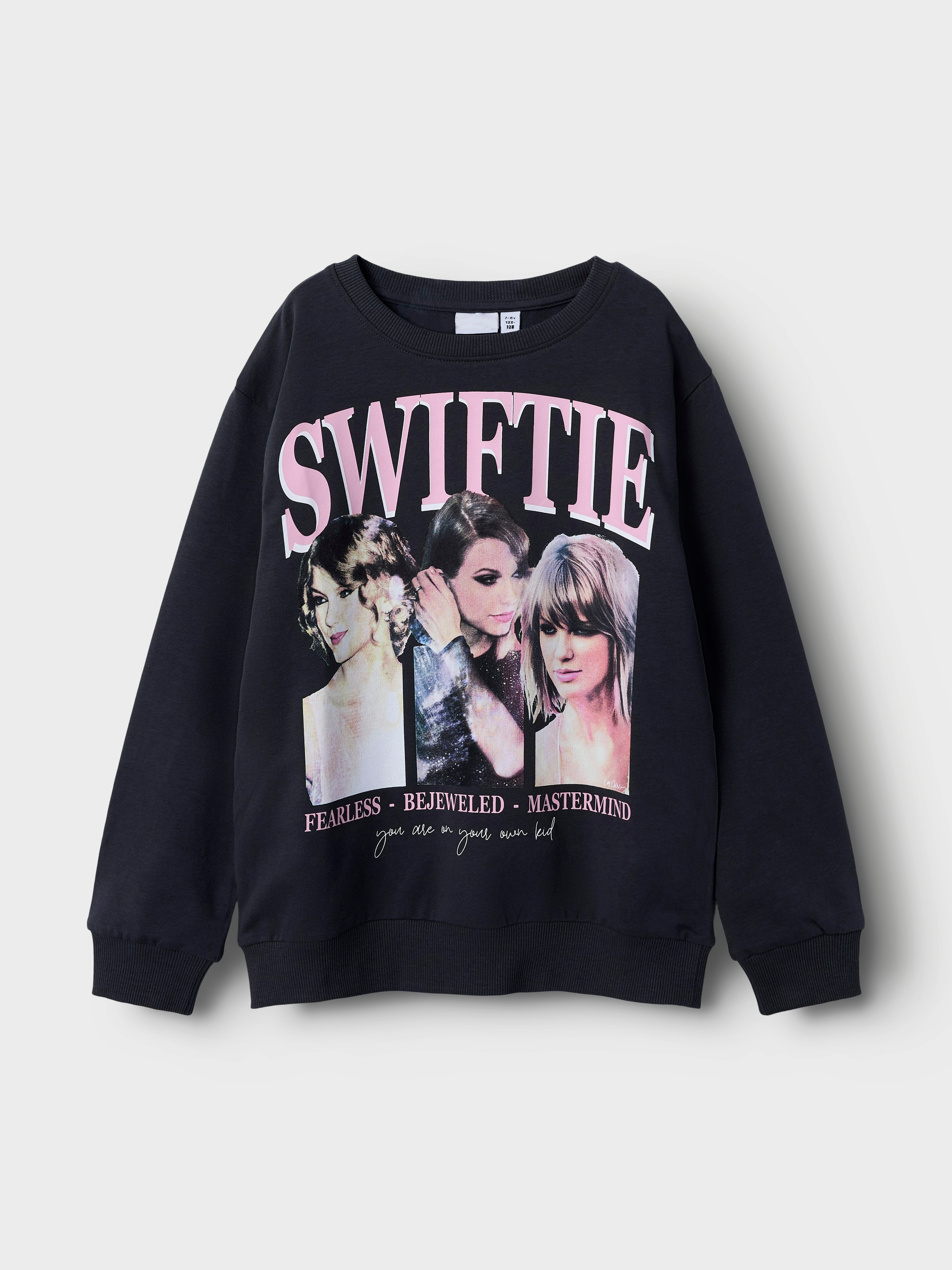 Name It Sweatshirt »NKFFERA TSWIFT NREG SWEAT UNB SKY«, CELEBRITY ICONS mit Taylor Swift Druck