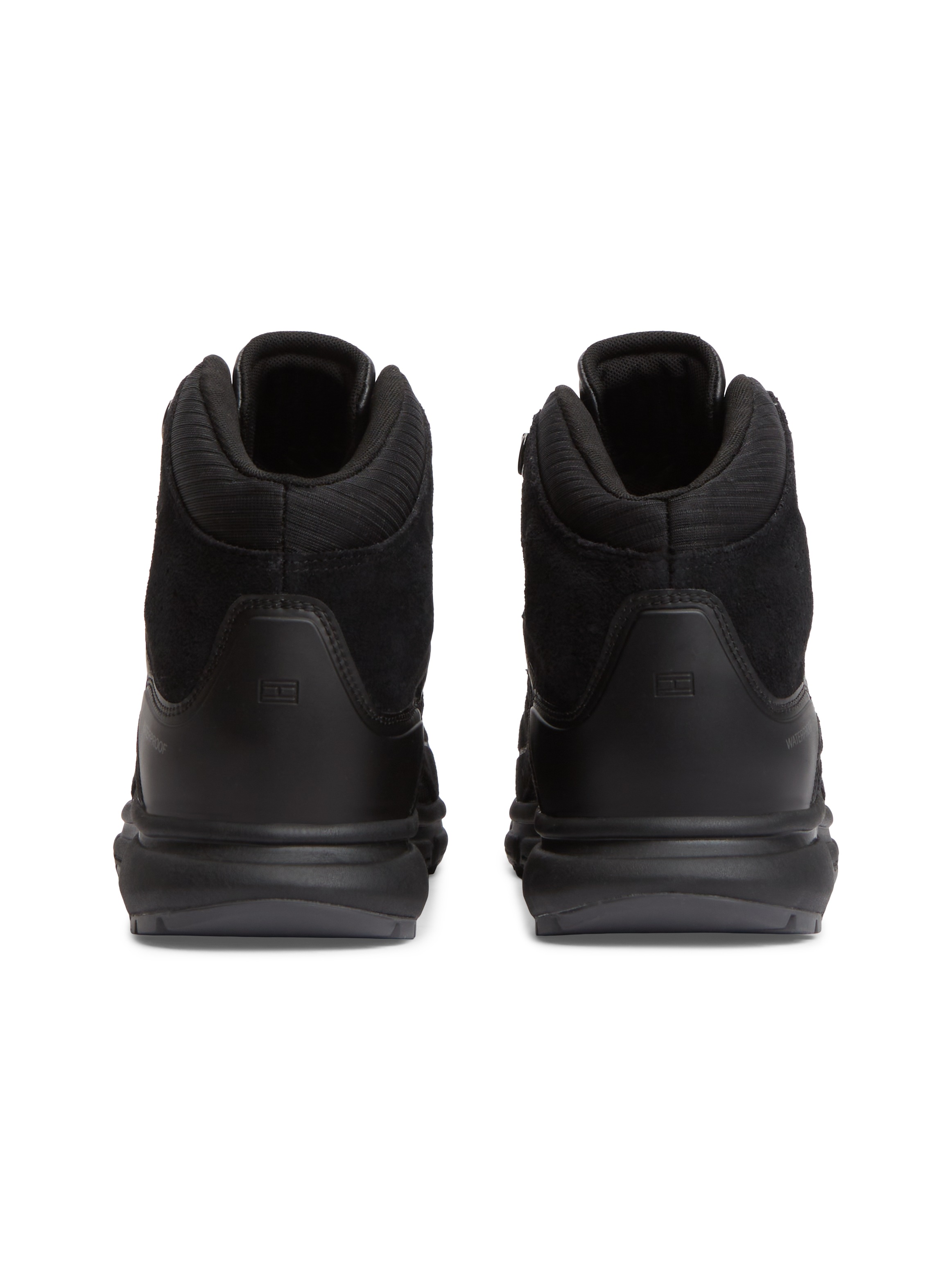 Tommy Hilfiger Sneaker »HILFIGER WP MIX CHUKKA RUNNER«  Schnürboots mit Ösen, im Bergsteigerlook