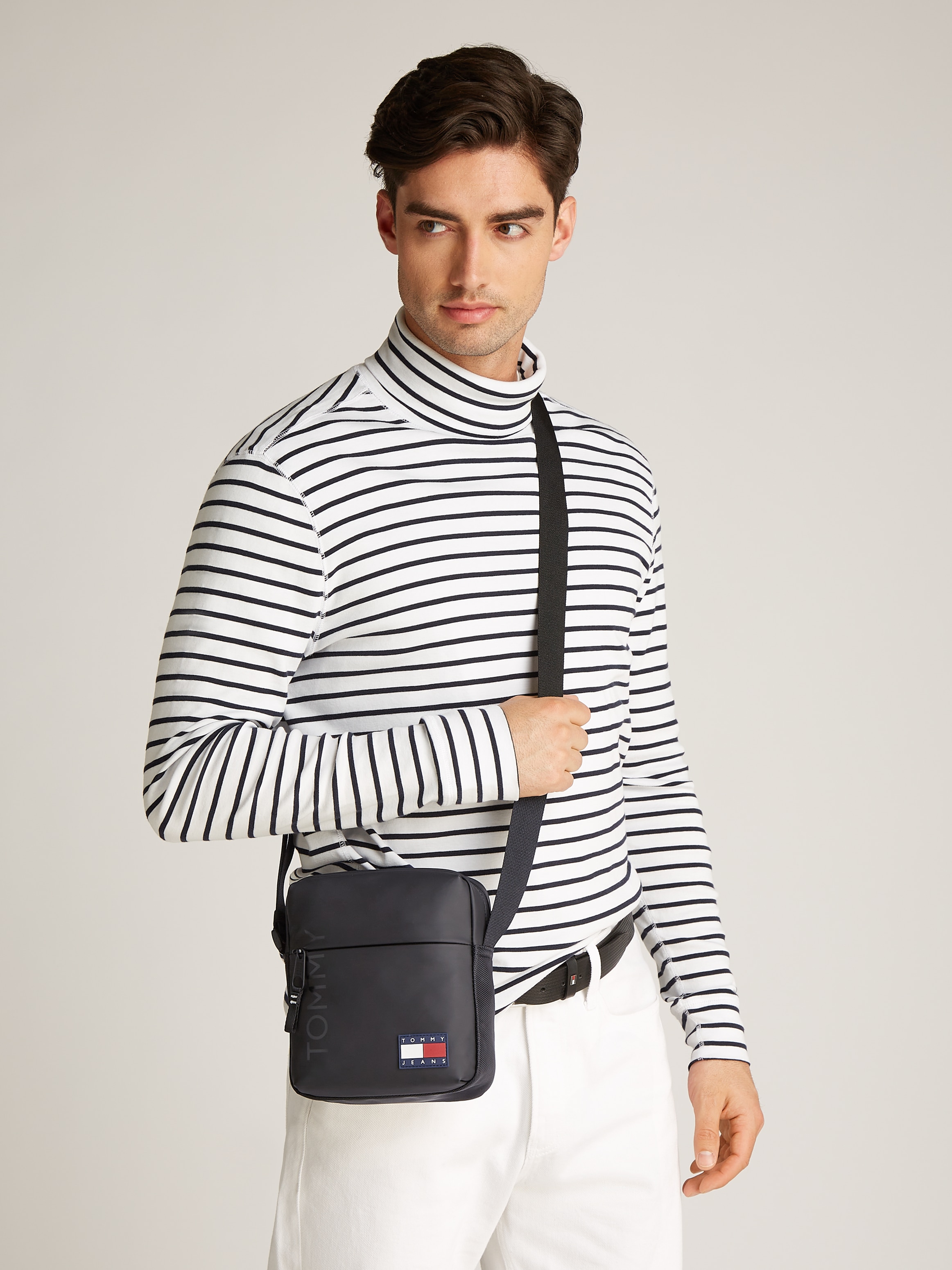Tommy Jeans Umhängetasche »TJM DAILY + REPORTER«, Men Schultertasche, Mini Bag mit verstellbarem Schulterriemen