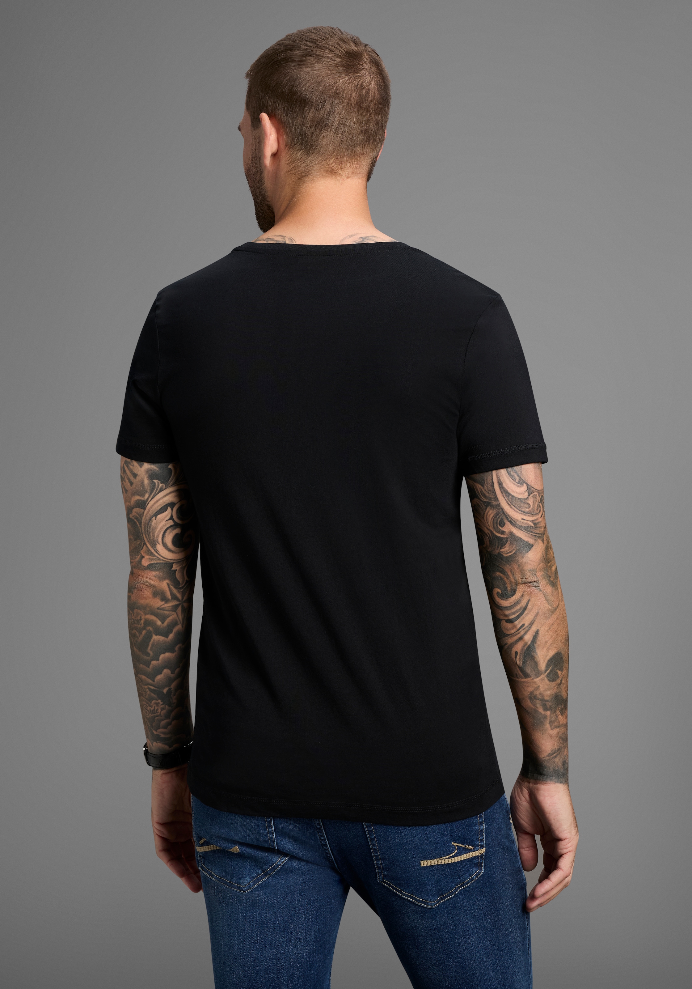 AJC T-Shirt, kurzärmelig, schmal geschnitten, mit stylischem Druck