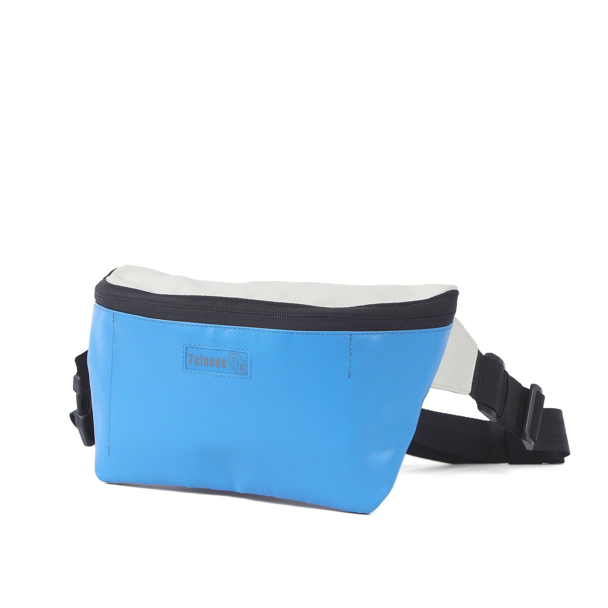 7clouds Umhängetasche "Cobi 7.1", GRS (global recycling standard) zertifizi günstig online kaufen